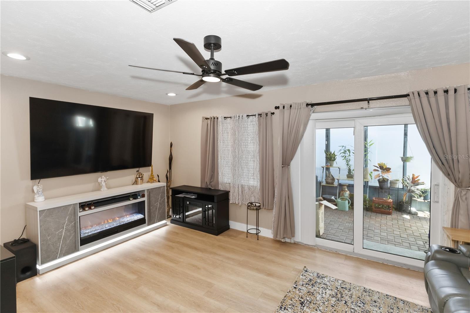 Single Family Residence at 6711 RALSTON BEACH CIR, TAMPA, photo 41 of 62