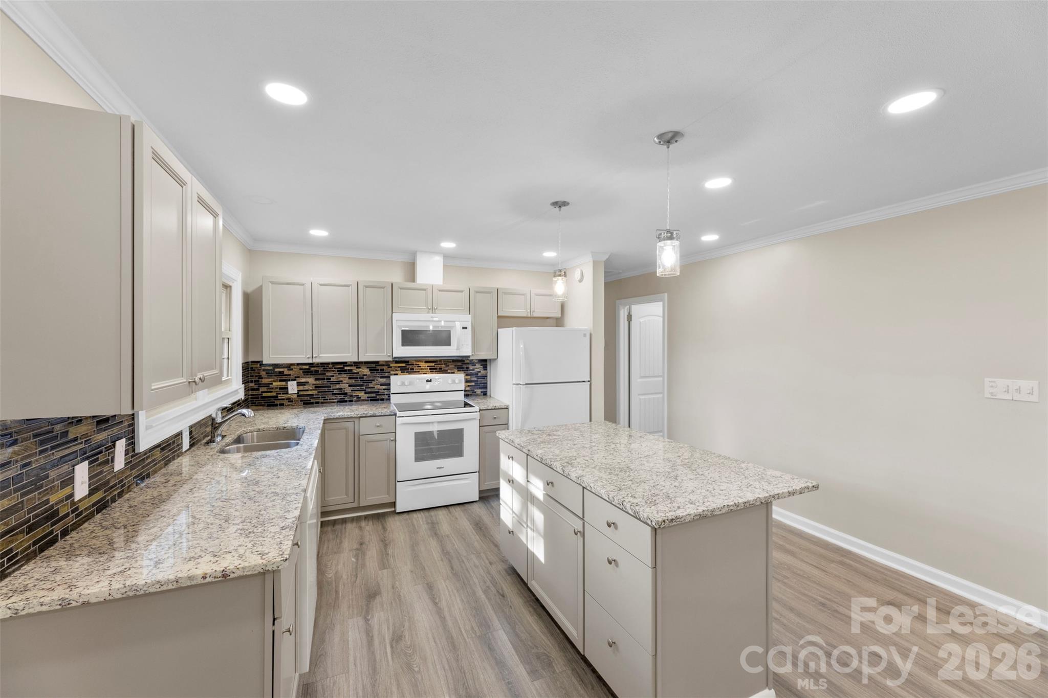 Single Family Residence at 420 Downey Place, Gastonia, photo 6 of 26