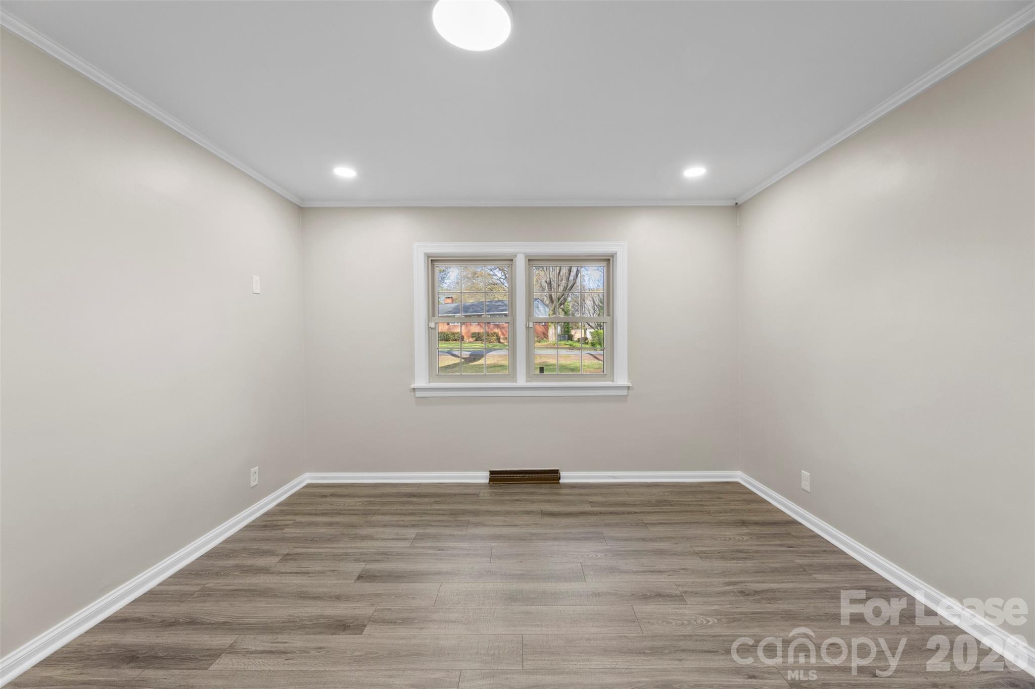 Single Family Residence at 420 Downey Place, Gastonia, photo 8 of 26