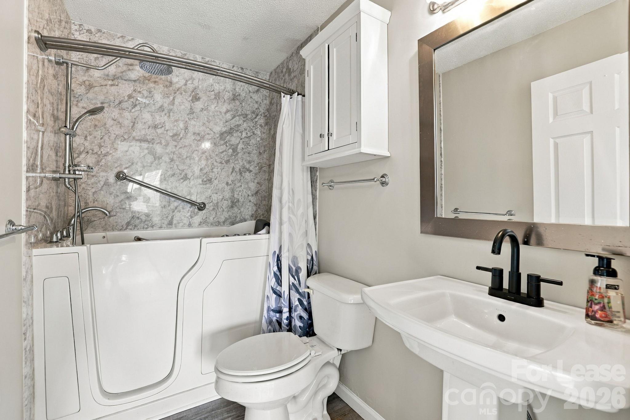 Townhouse at 6610 Point Comfort Lane, Charlotte, photo 14 of 37