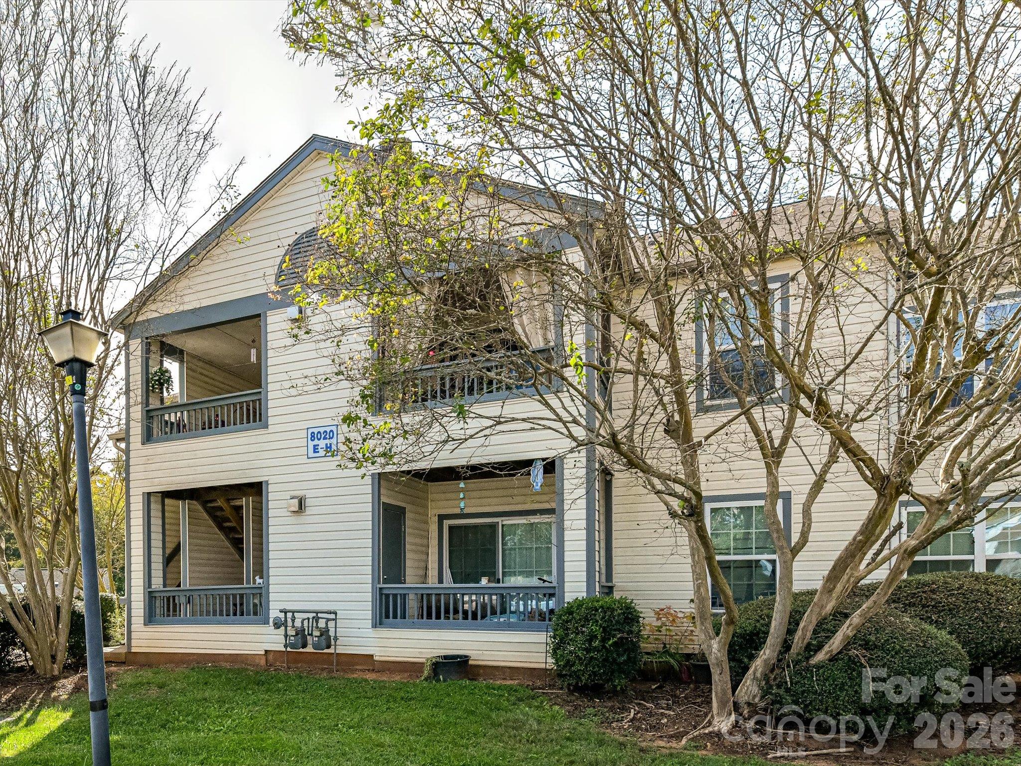 Condominium at 8020 Tremaine Court, Charlotte, photo 2 of 30