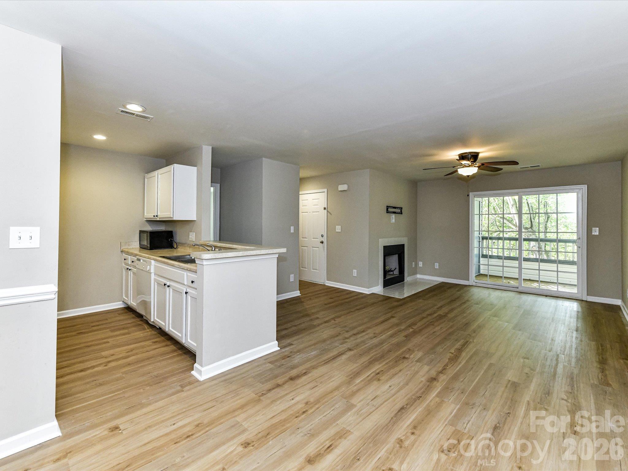 Living Room - 8020 Tremaine Court, Charlotte