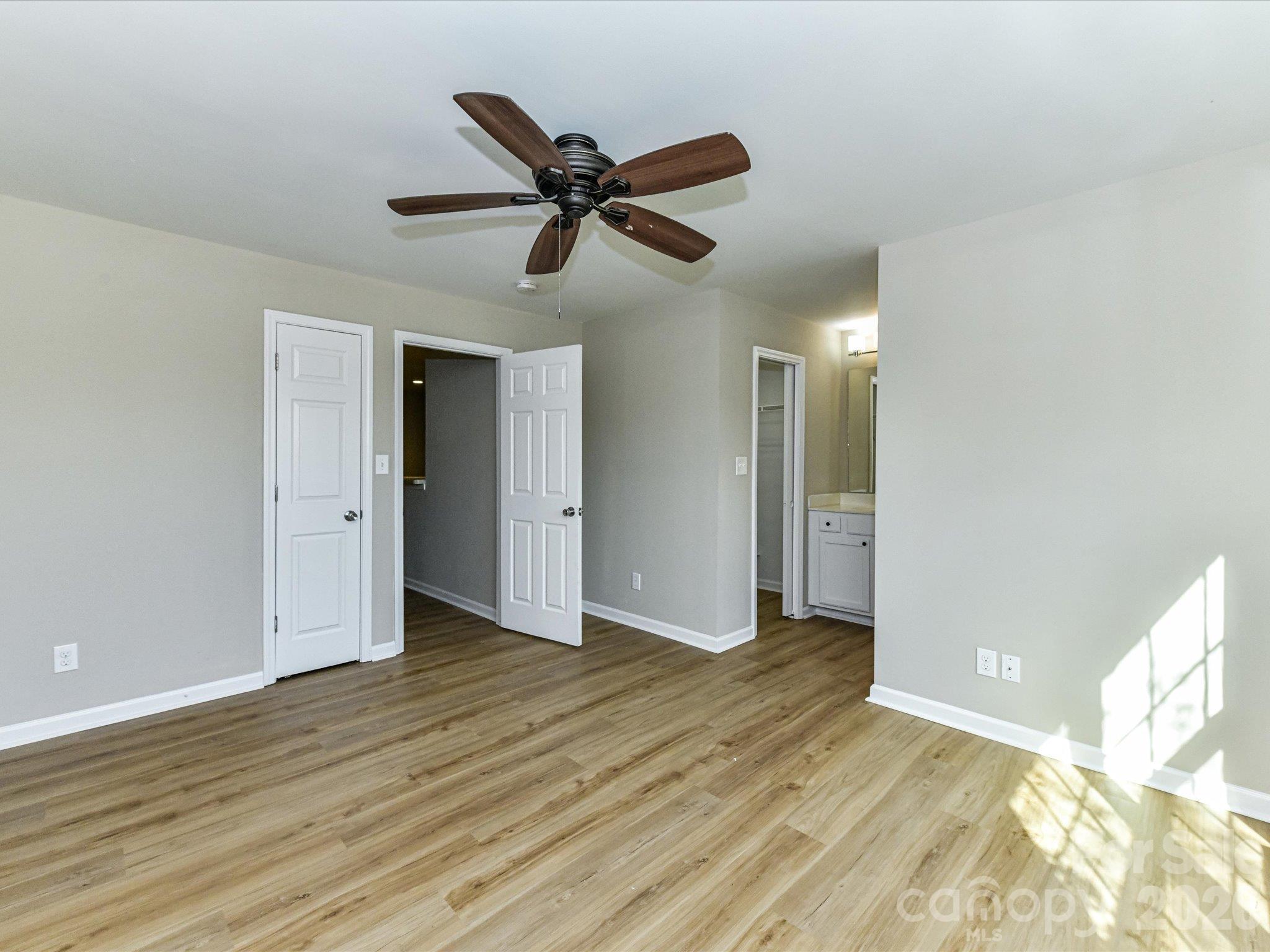 Condominium at 8020 Tremaine Court, Charlotte, photo 14 of 30
