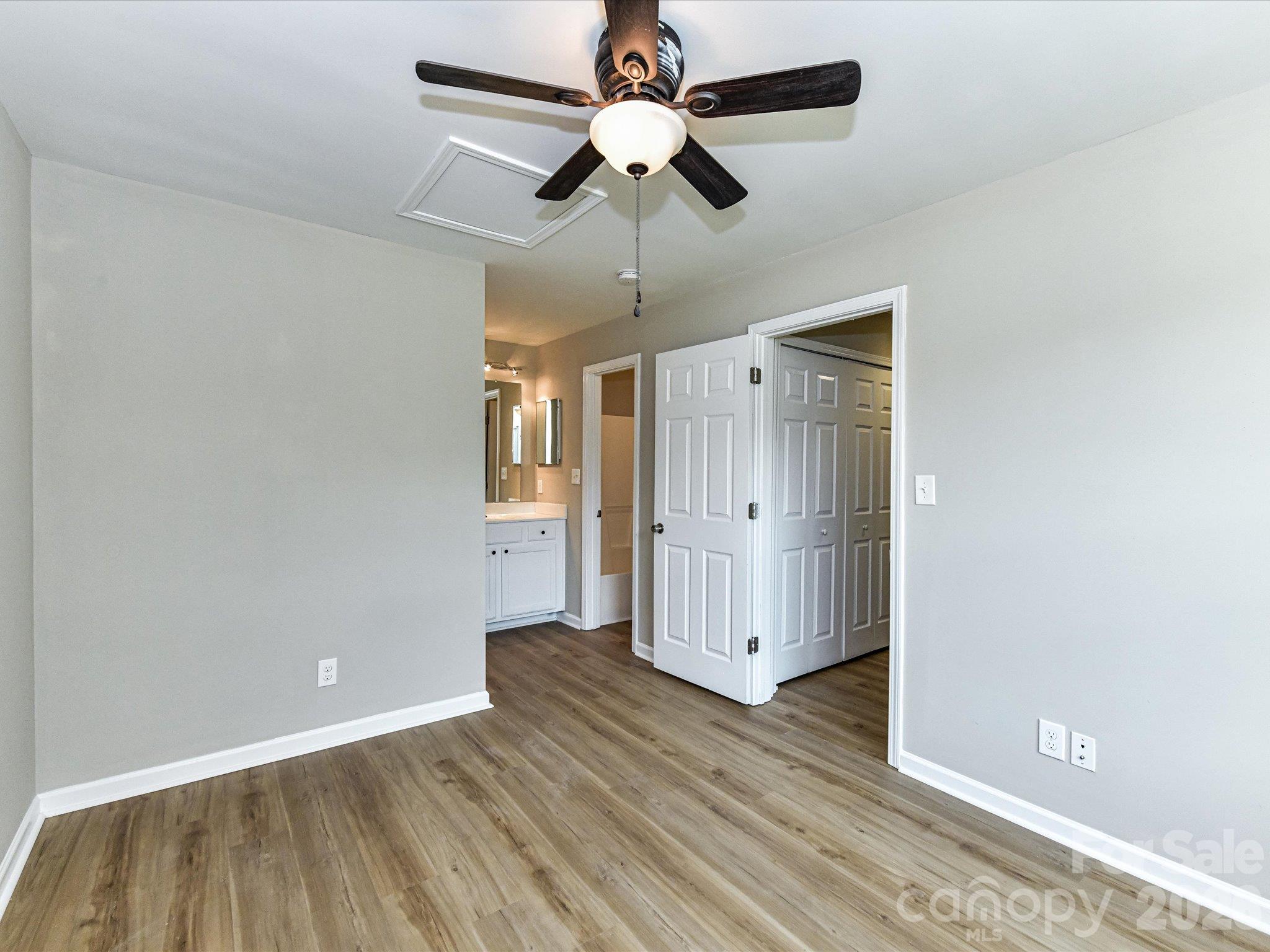 Condominium at 8020 Tremaine Court, Charlotte, photo 25 of 30