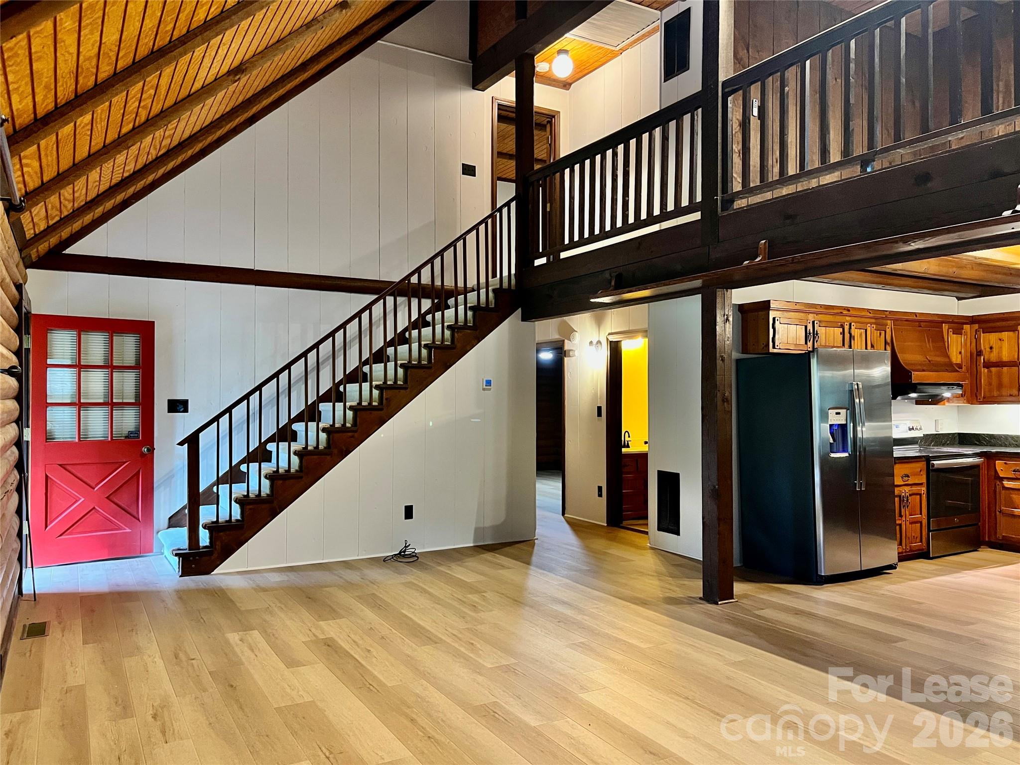 Single Family Residence at 6808 Linda Lake Drive, Charlotte, photo 6 of 29