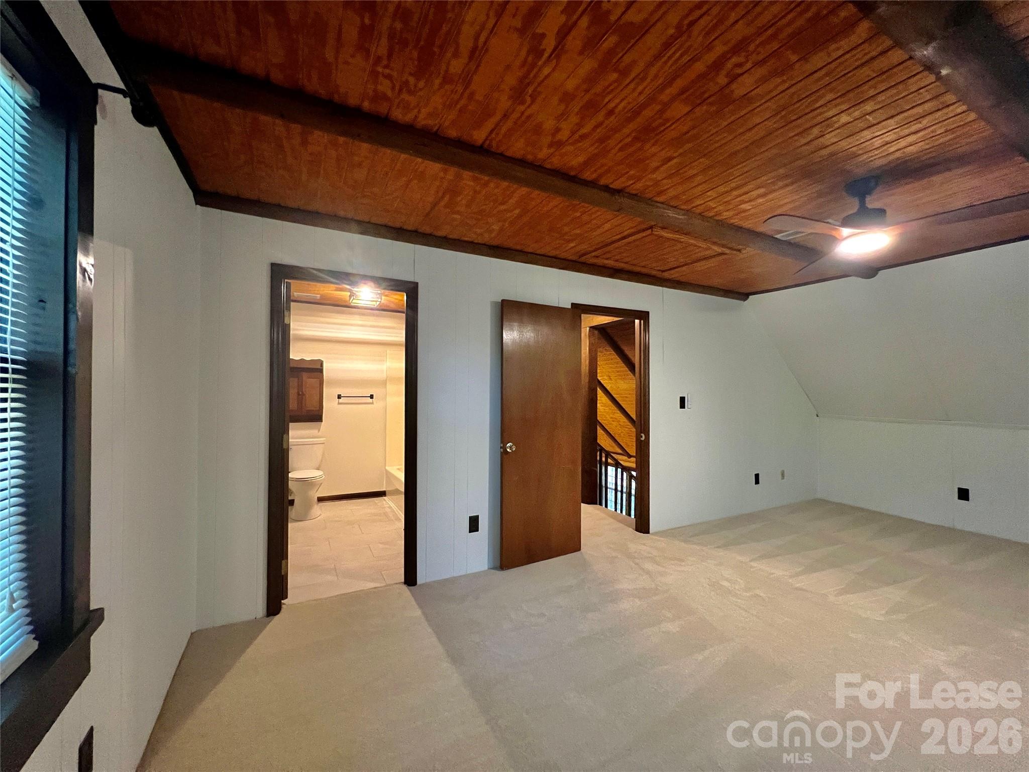 Single Family Residence at 6808 Linda Lake Drive, Charlotte, photo 25 of 29