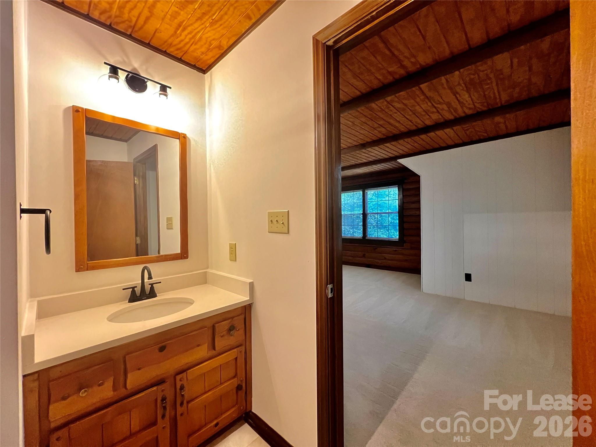 Single Family Residence at 6808 Linda Lake Drive, Charlotte, photo 28 of 29