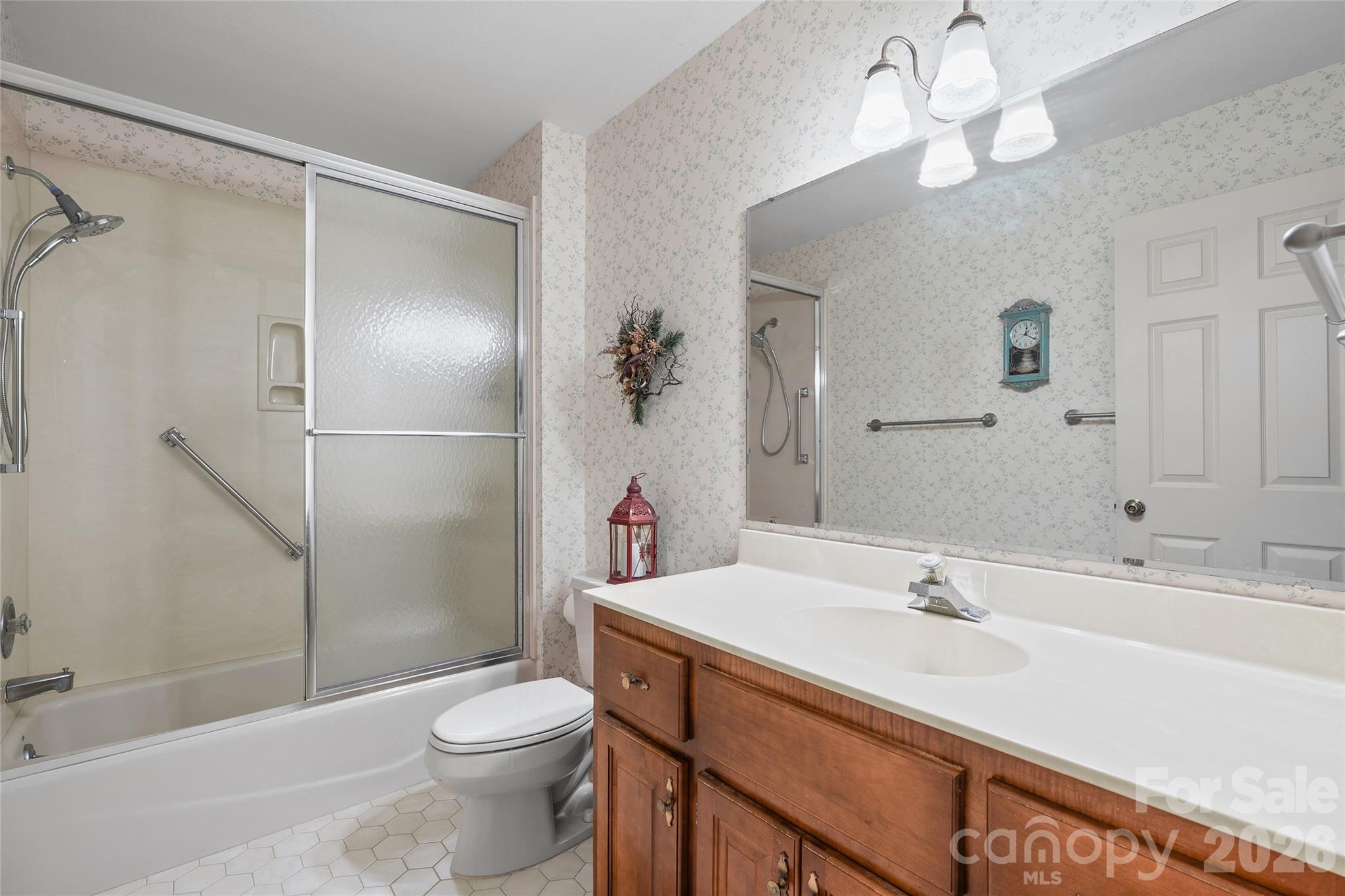 Guest Bathroom - 2505 Little River Road, Hendersonville