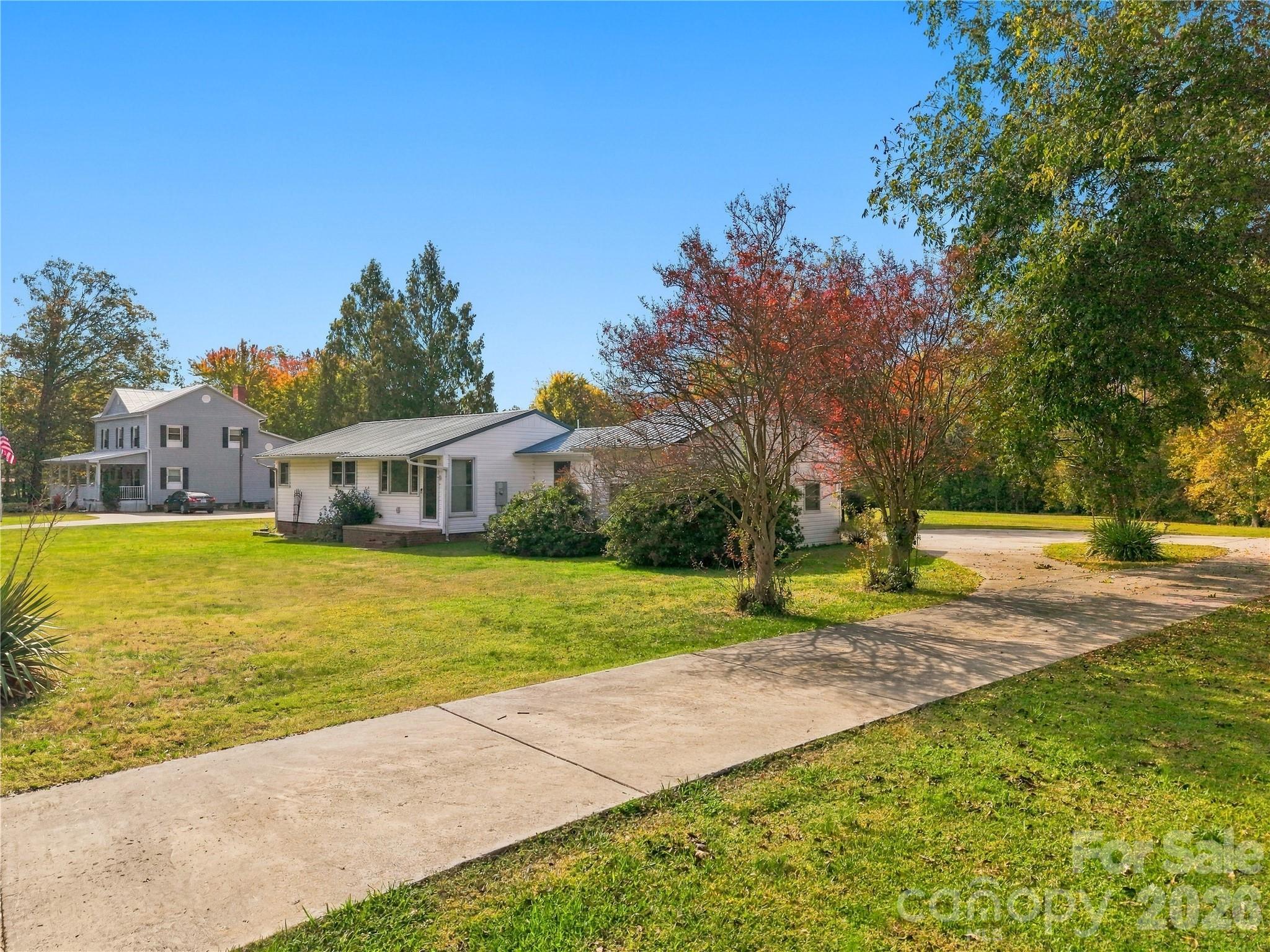Single Family Residence at 335 Plank Road, Wadesboro, photo 7 of 48