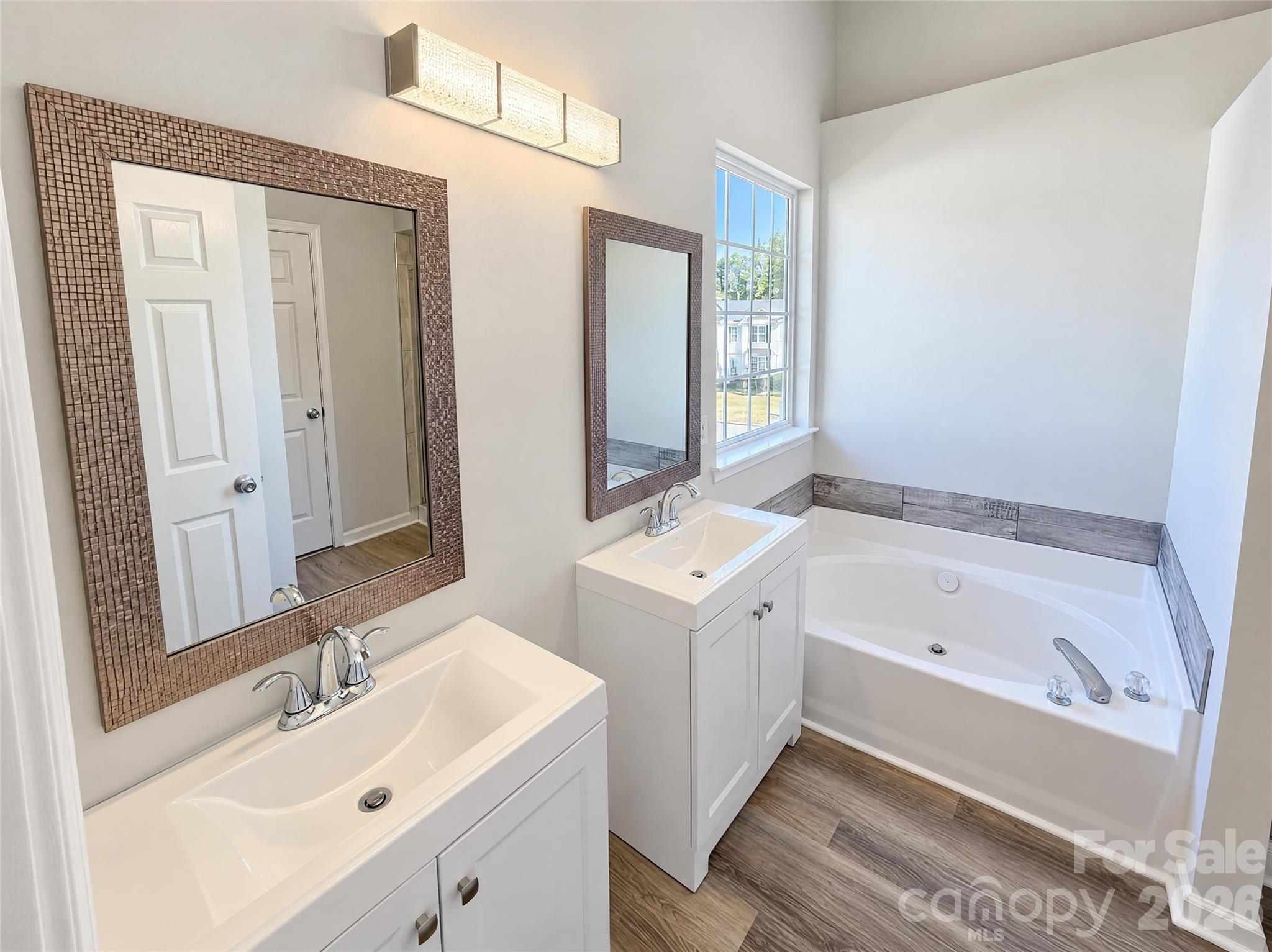 Single Family Residence at 10809 Northgate Trail Drive, Charlotte, photo 15 of 29
