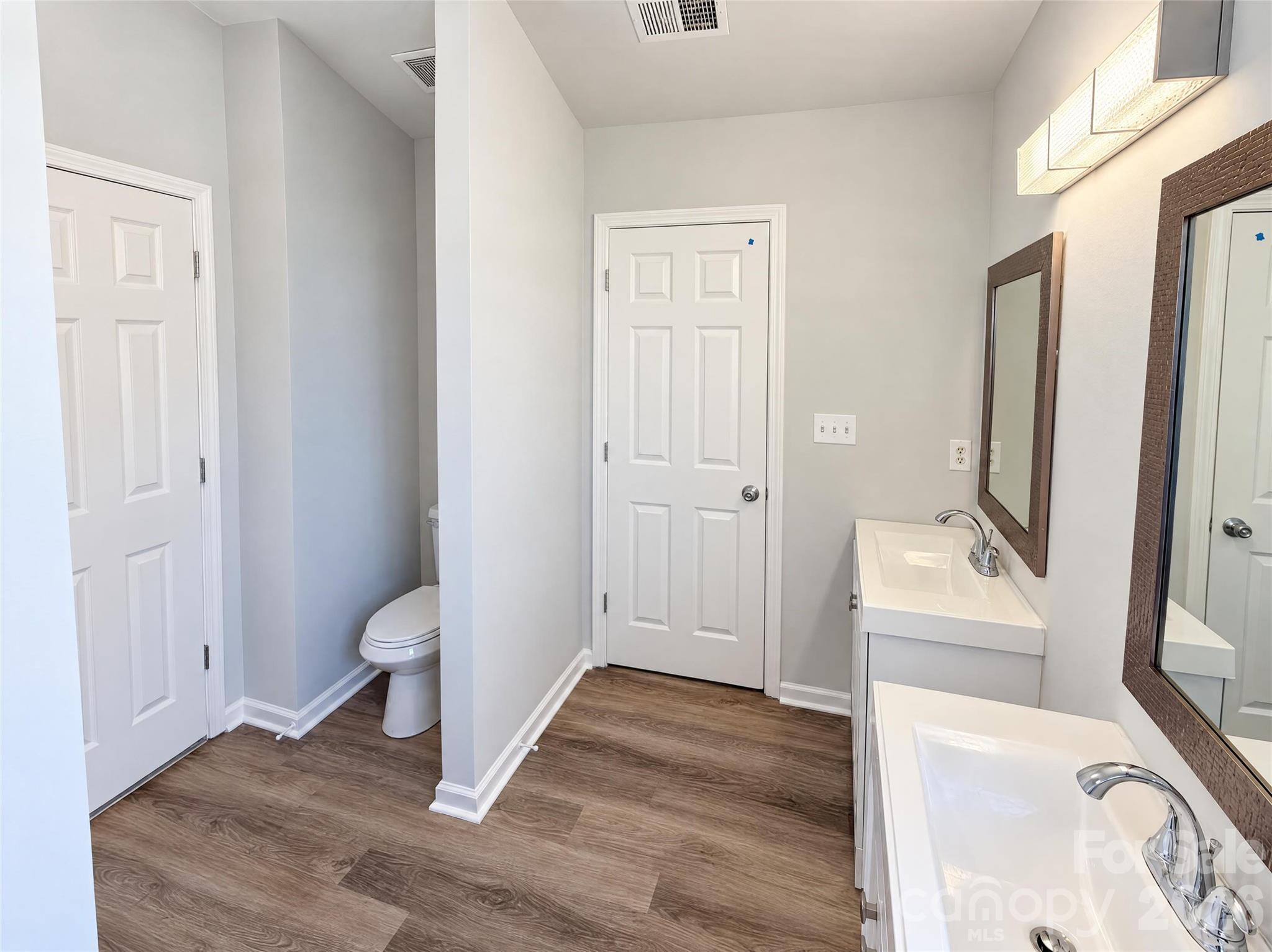Single Family Residence at 10809 Northgate Trail Drive, Charlotte, photo 18 of 29