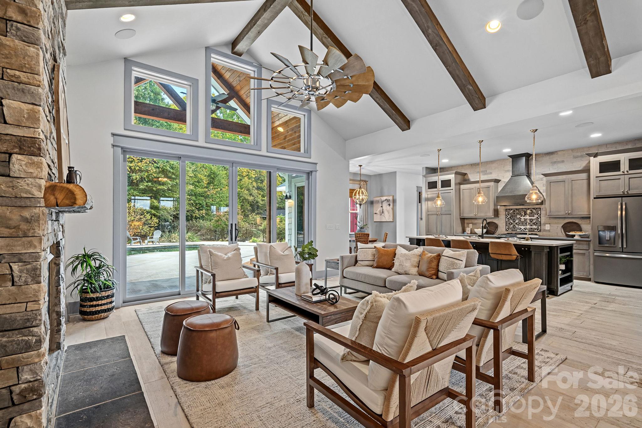 Entertainers Dream - 6536 Stephens Road, Huntersville