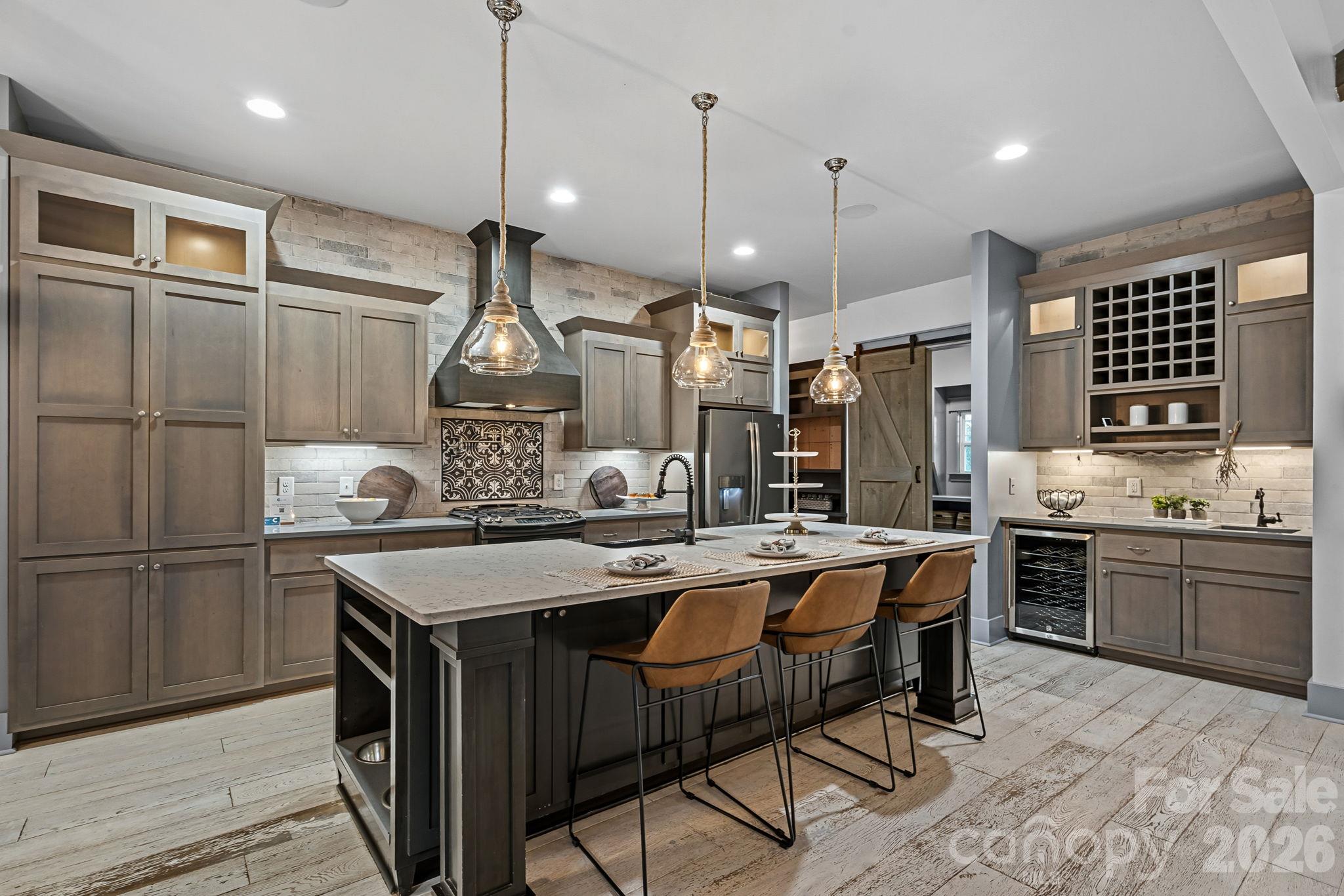 Chefs Kitchen - 6536 Stephens Road, Huntersville