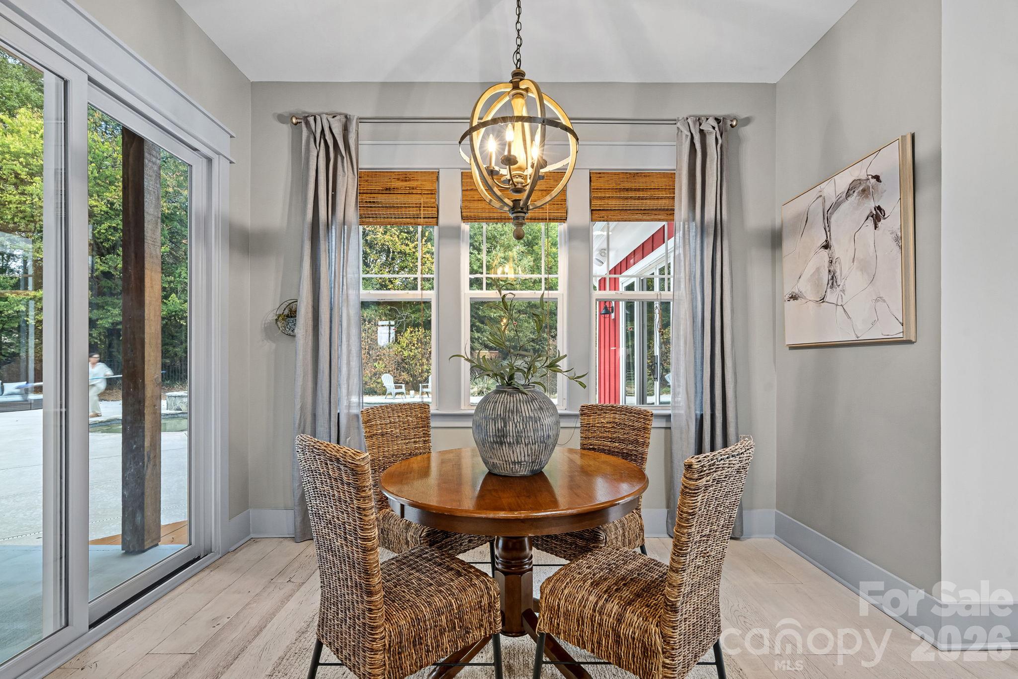 Breakfast Nook - 6536 Stephens Road, Huntersville