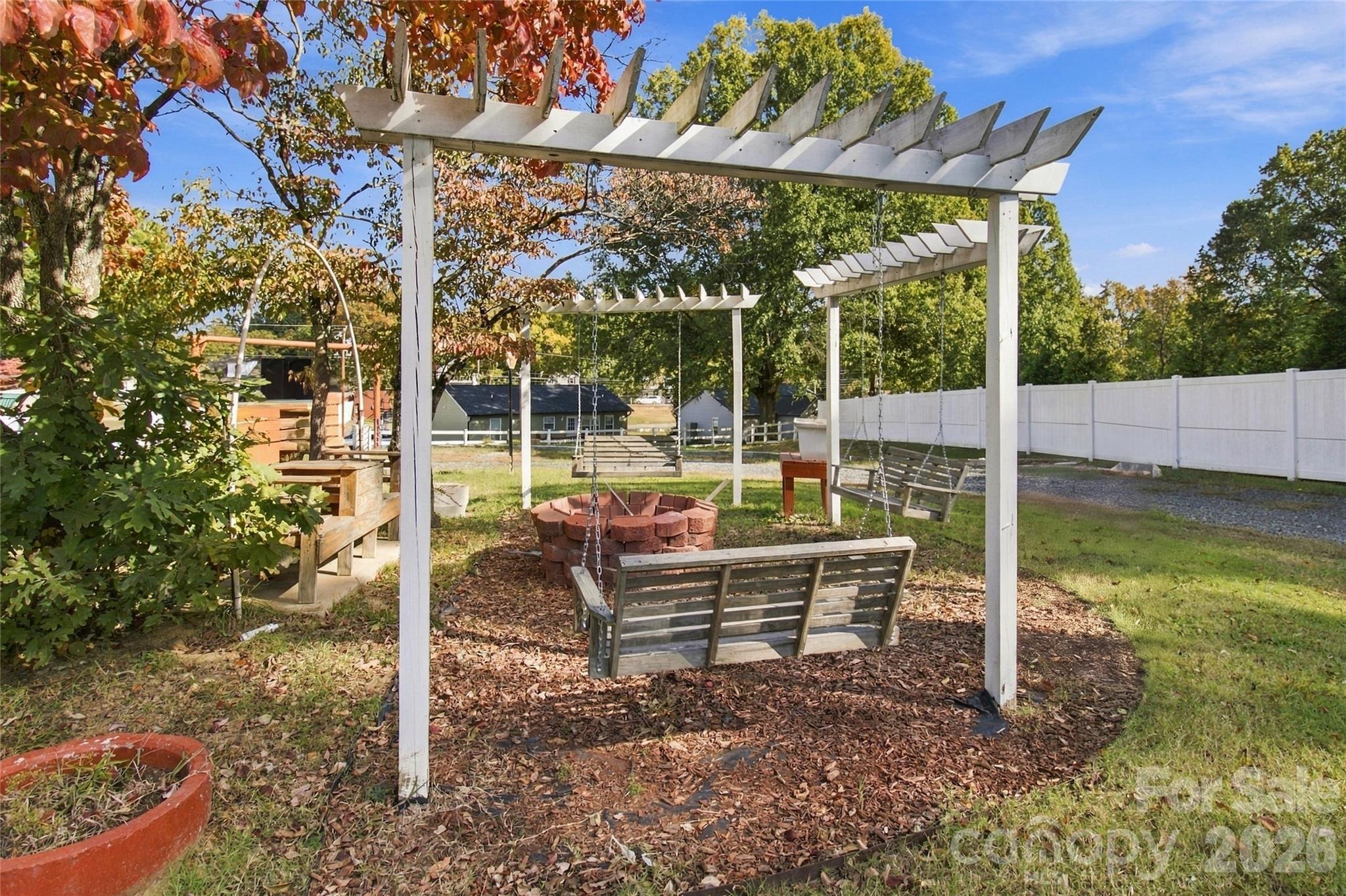 Hangout area - 609 Little Texas Road, Kannapolis