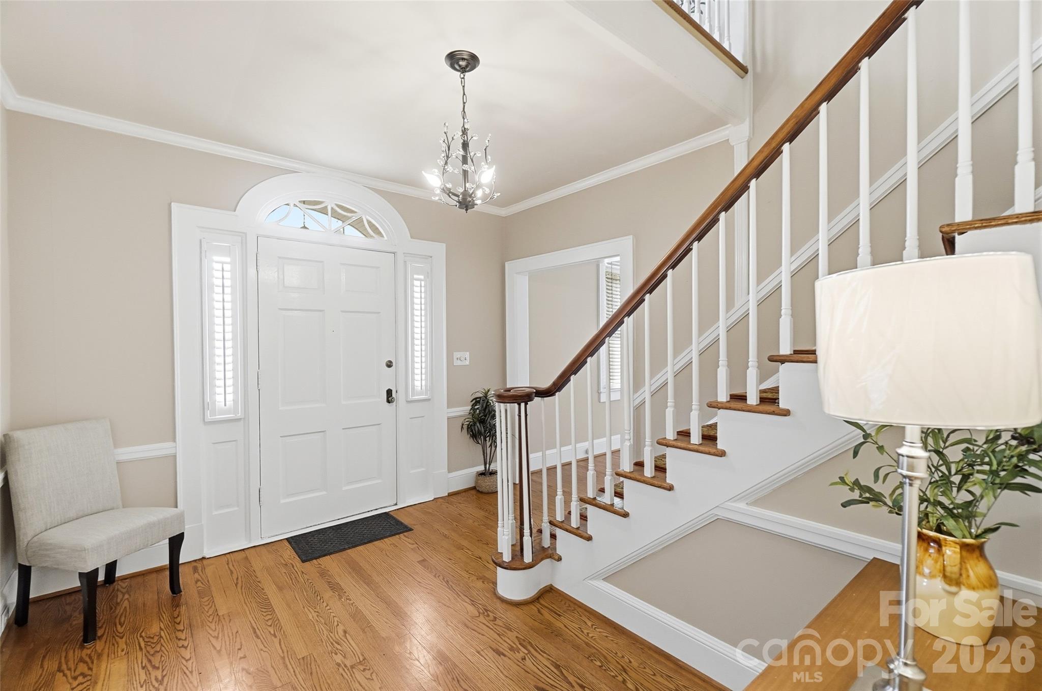 Single Family Residence at 15 Circle Drive, Belmont, photo 4 of 48
