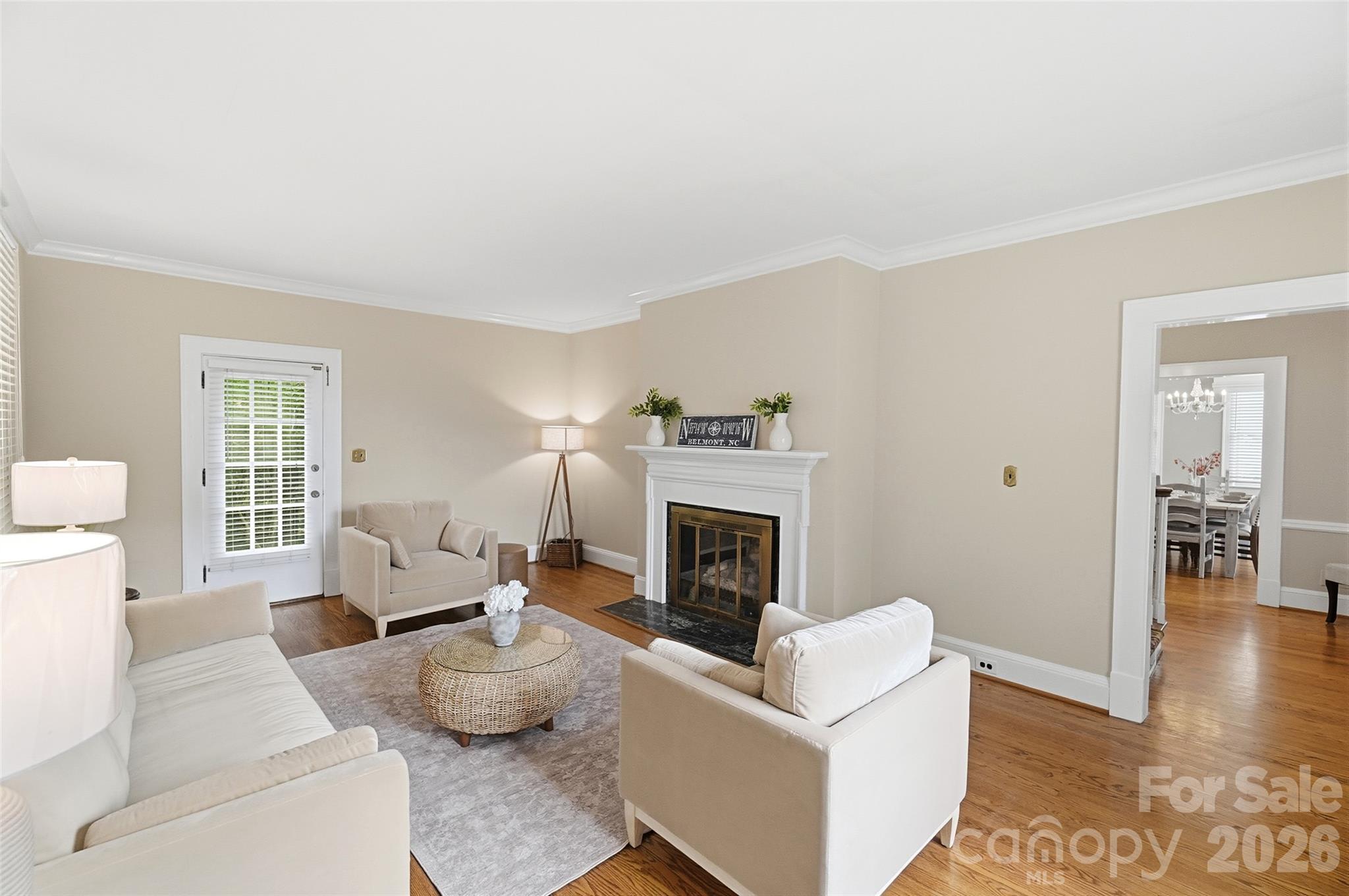 Single Family Residence at 15 Circle Drive, Belmont, photo 6 of 48