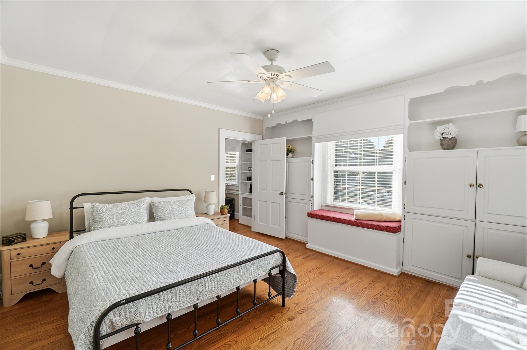 Single Family Residence at 15 Circle Drive, Belmont, photo 19 of 48