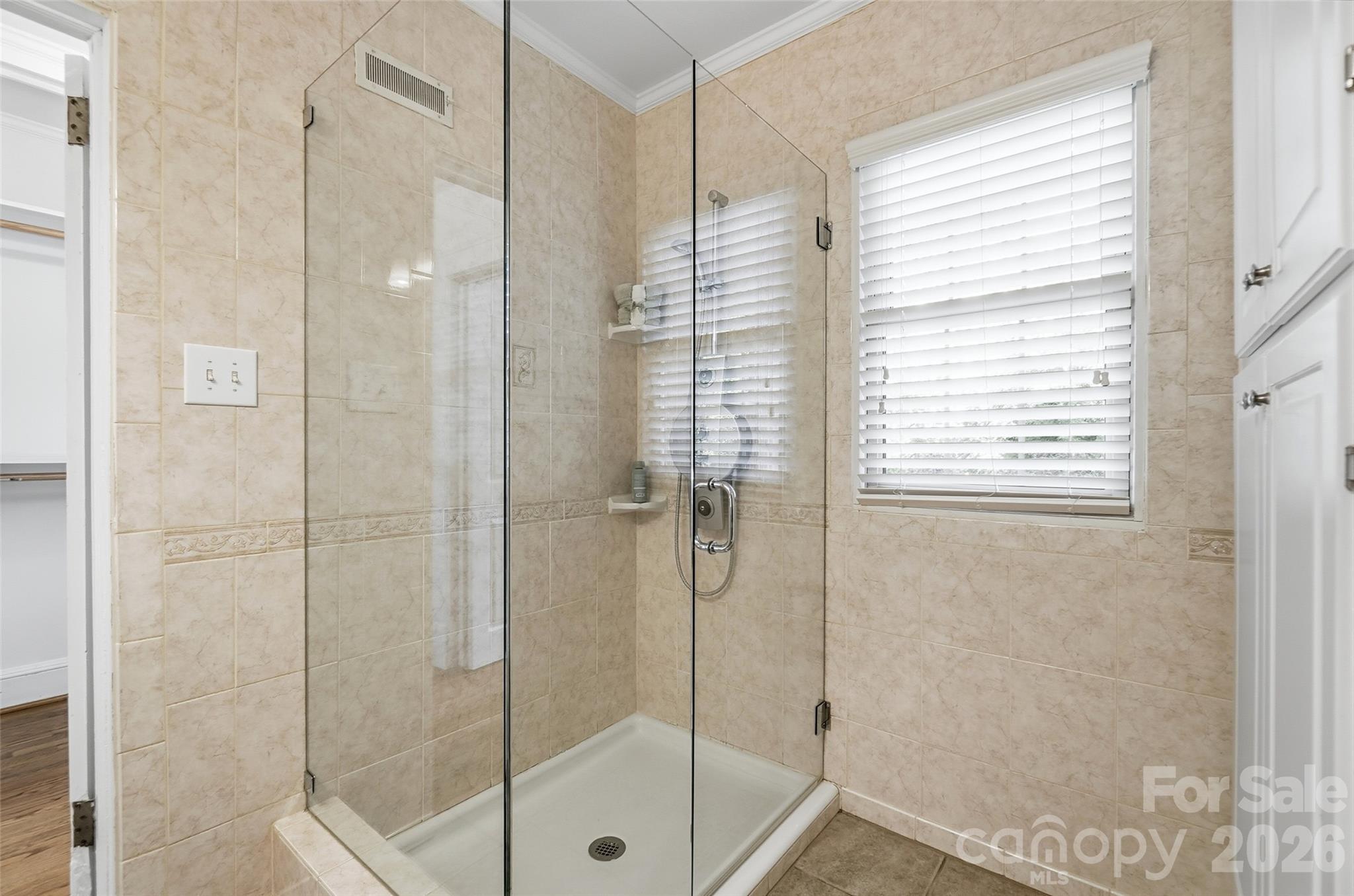 Single Family Residence at 15 Circle Drive, Belmont, photo 23 of 48
