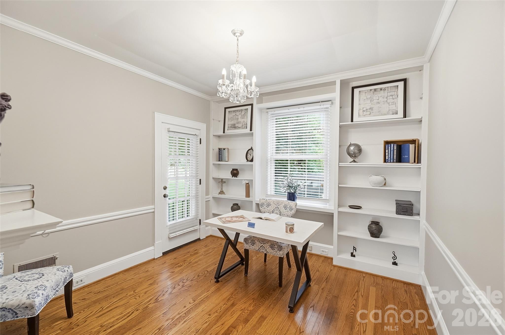 Single Family Residence at 15 Circle Drive, Belmont, photo 15 of 48