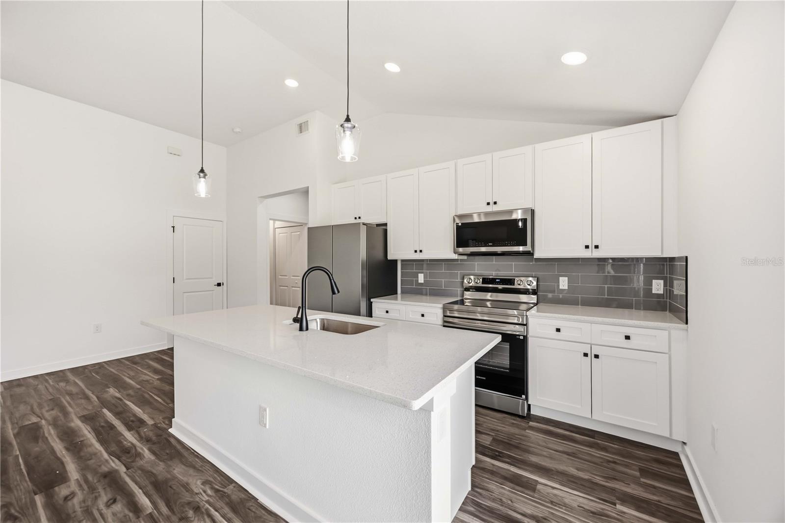 Single Family Residence at 3350 LUTZ RD, NORTH PORT, photo 2 of 12