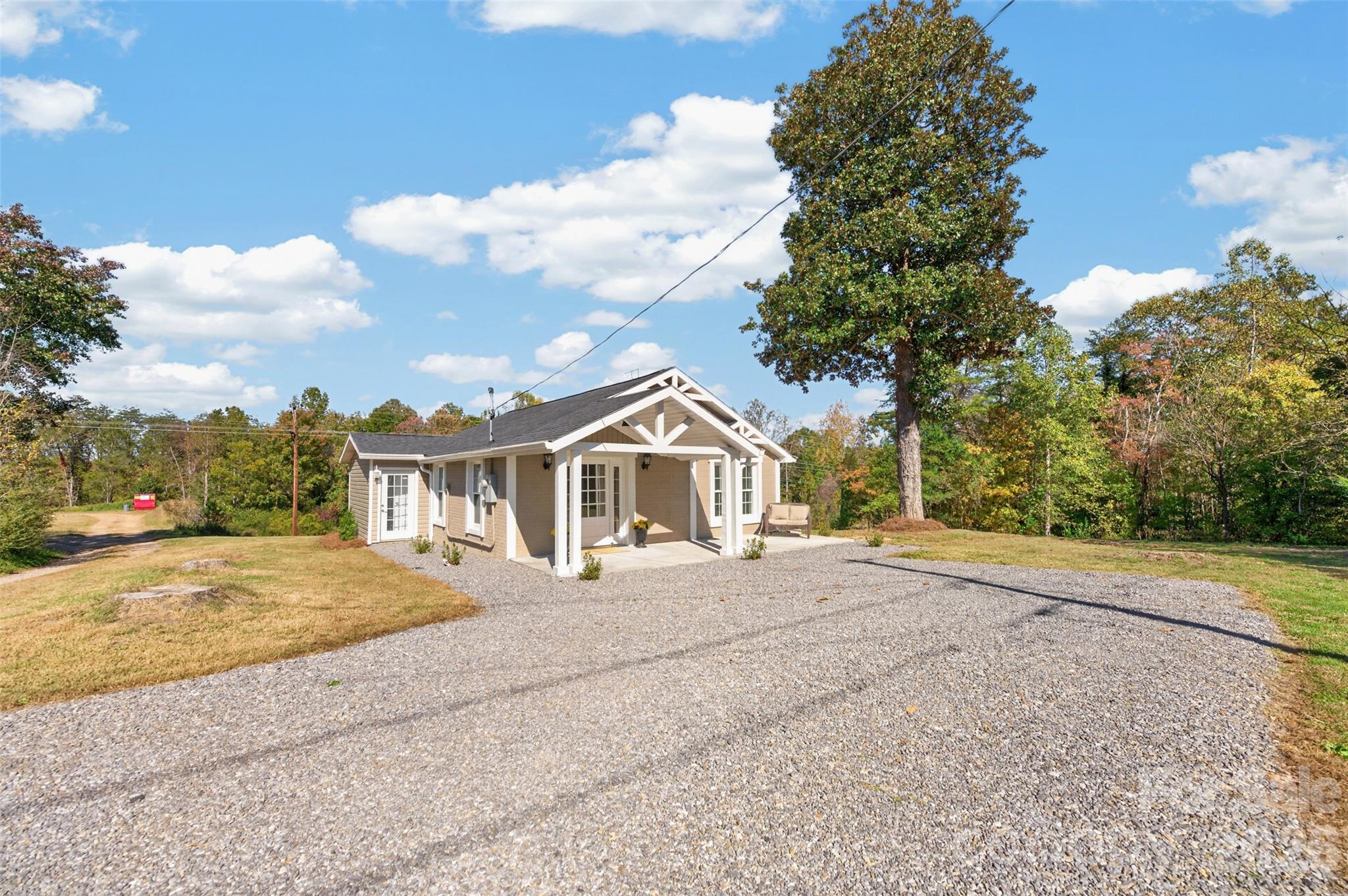 Single Family Residence at 415 Hauss Ridge Road, Valdese, photo 17 of 26