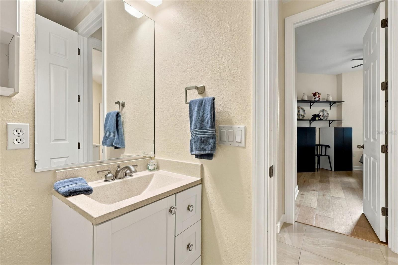 Condominium at 5531 46TH CT W, BRADENTON, photo 29 of 40