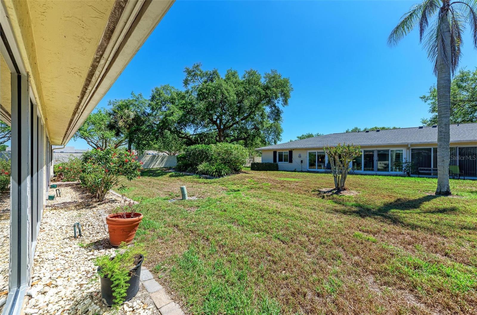 Villa at 6954 W COUNTRY CLUB DR N, SARASOTA, photo 19 of 22
