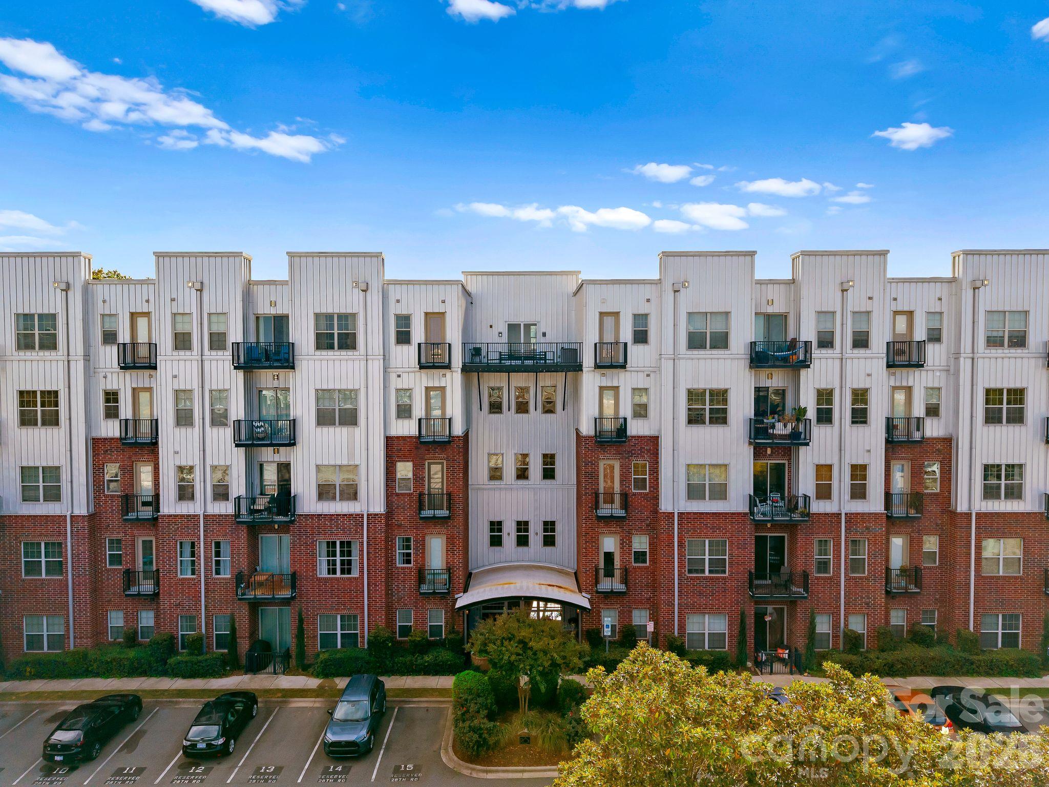 Condominium at 2338 Yadkin Avenue, Charlotte, photo 2 of 27