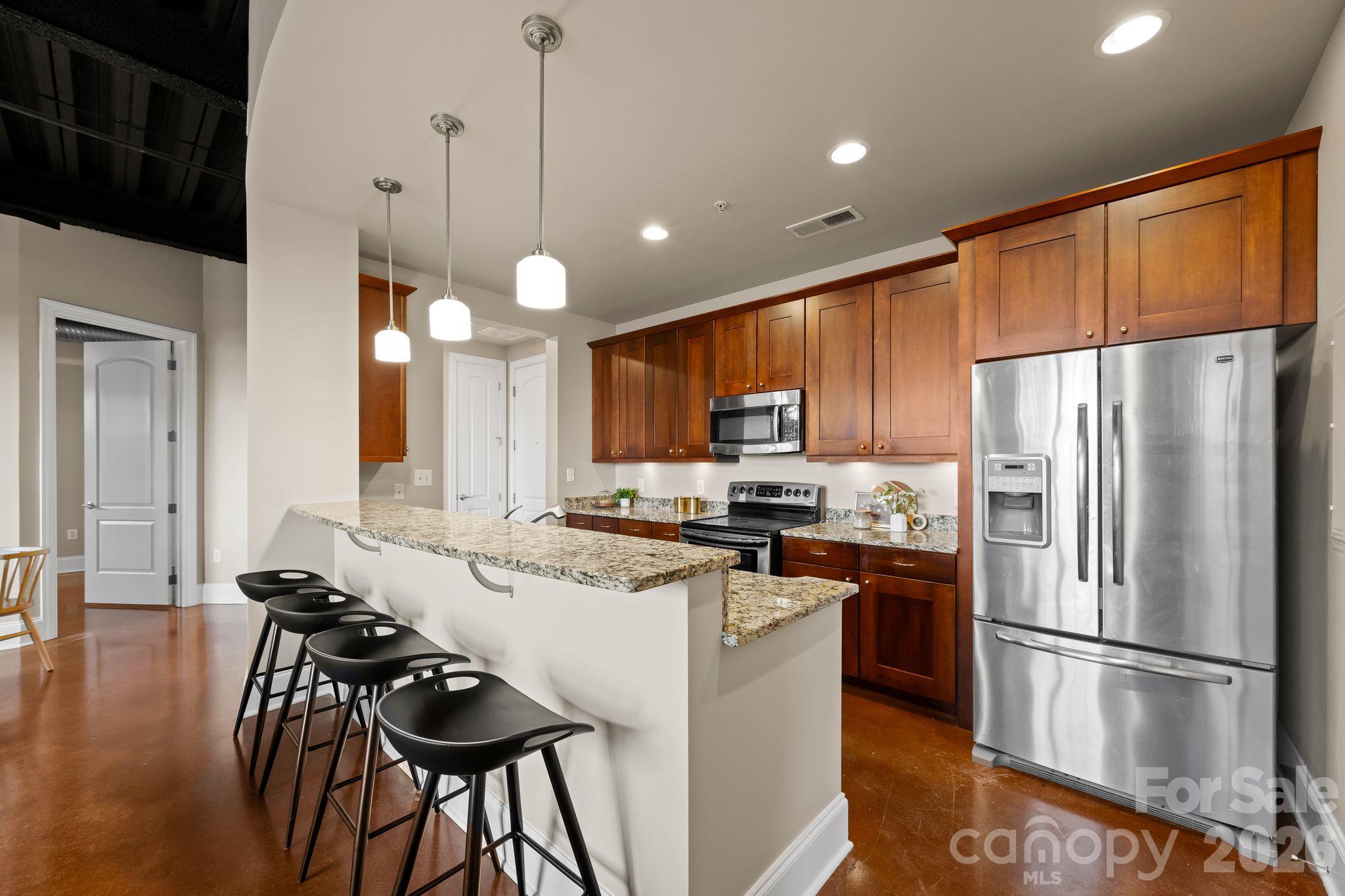 Condominium at 2338 Yadkin Avenue, Charlotte, photo 8 of 27