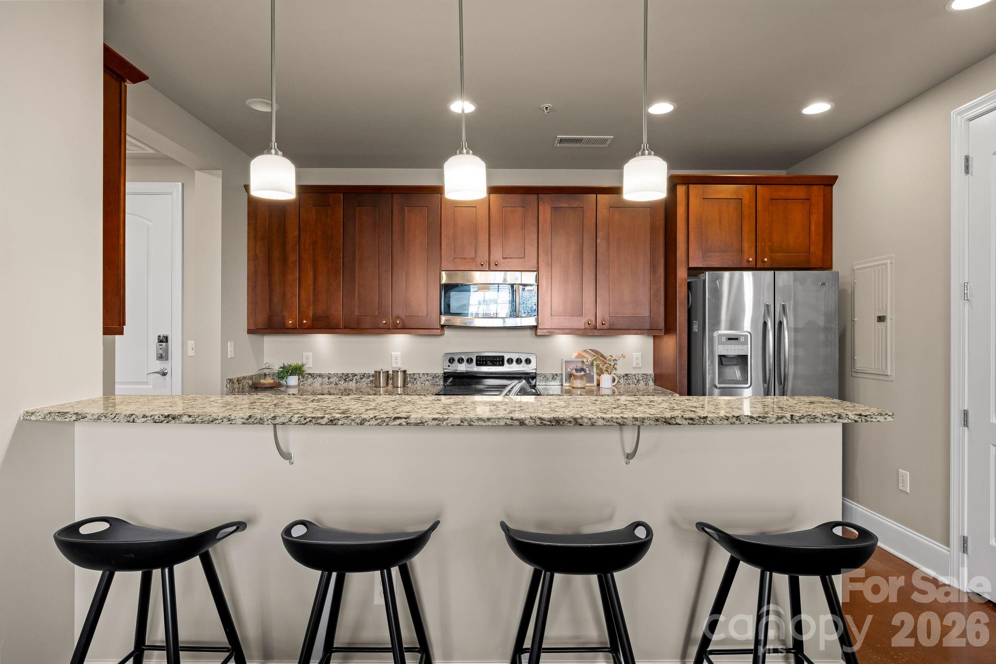 Condominium at 2338 Yadkin Avenue, Charlotte, photo 10 of 27