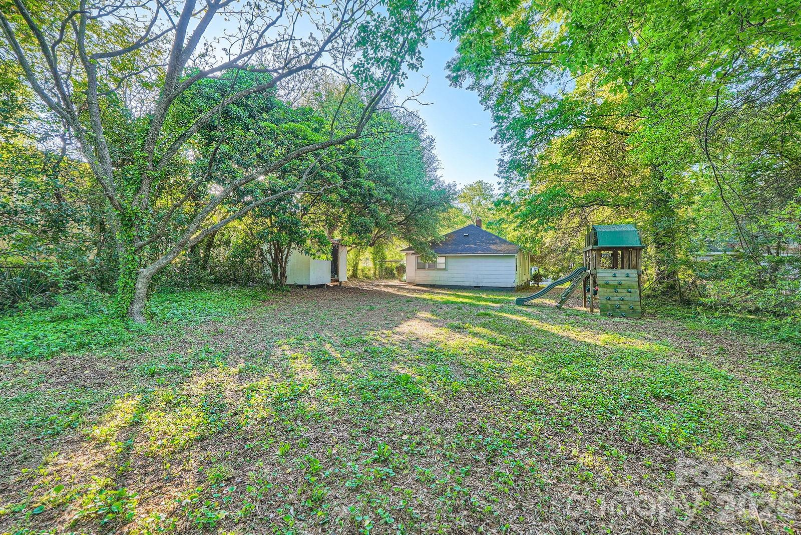 Single Family Residence at 828 Richard Avenue, Kannapolis, photo 20 of 24