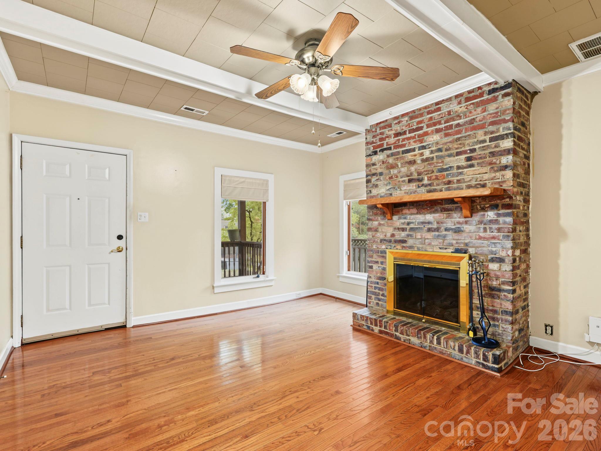 Single Family Residence at 548 Sunnyside Drive SE, Concord, photo 5 of 36