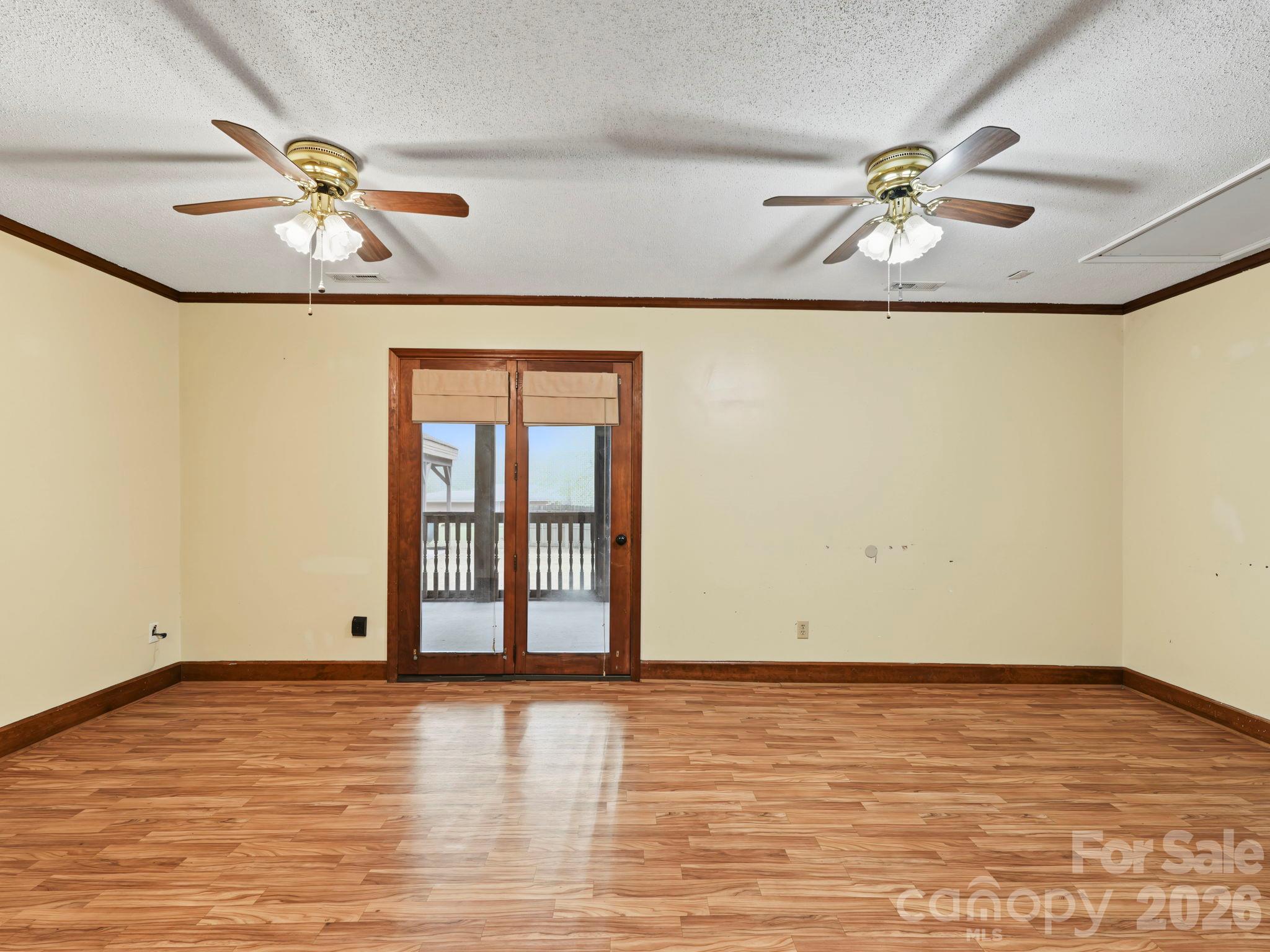 Single Family Residence at 548 Sunnyside Drive SE, Concord, photo 12 of 36