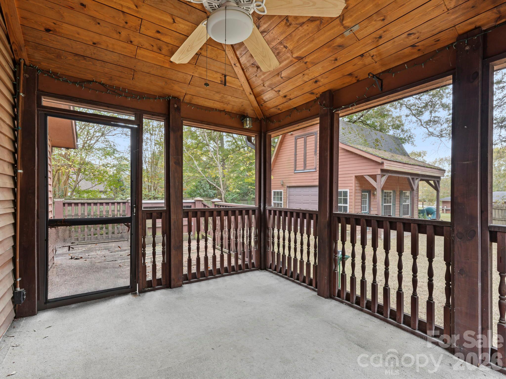 Single Family Residence at 548 Sunnyside Drive SE, Concord, photo 28 of 36