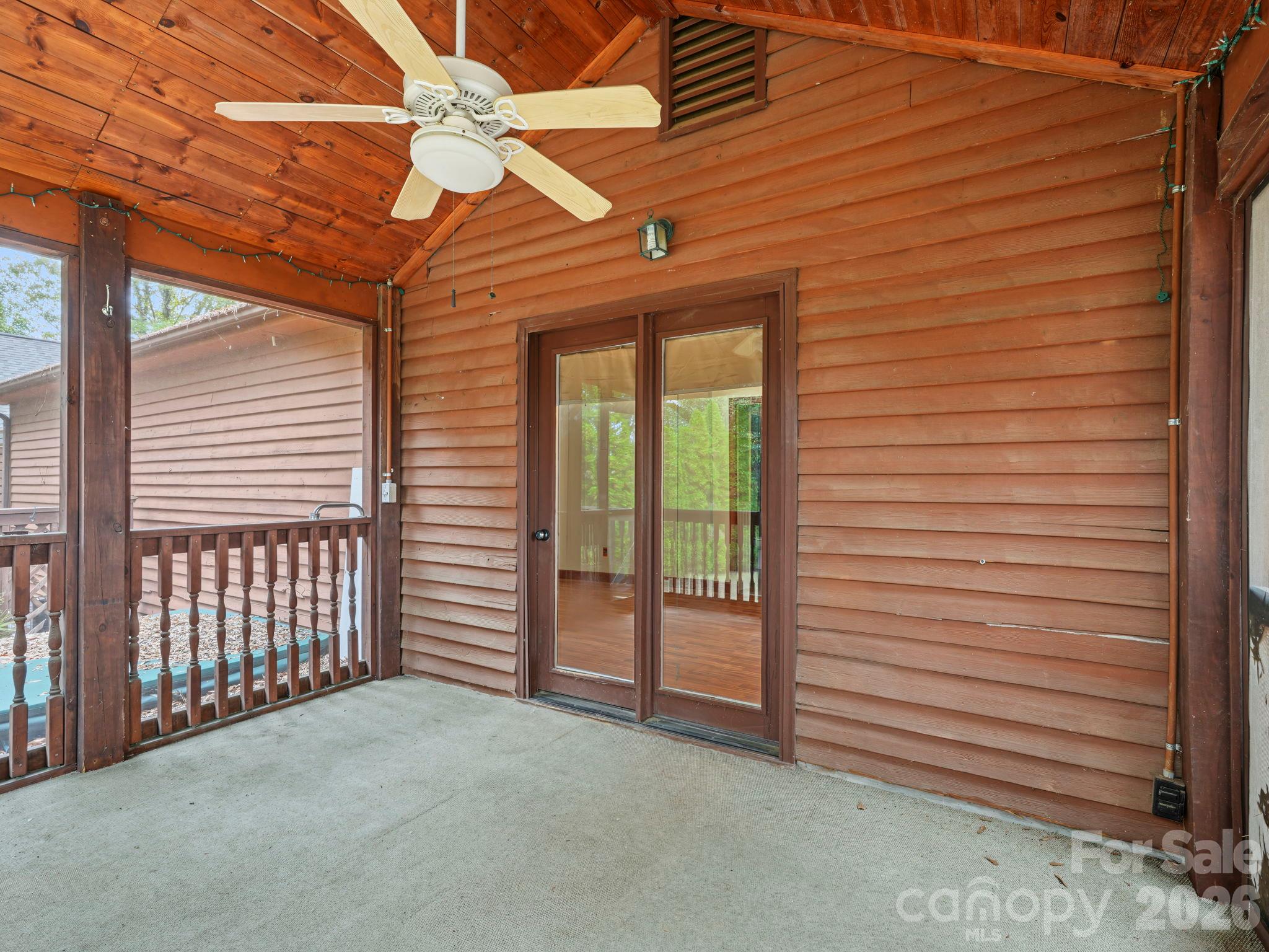 Single Family Residence at 548 Sunnyside Drive SE, Concord, photo 30 of 36