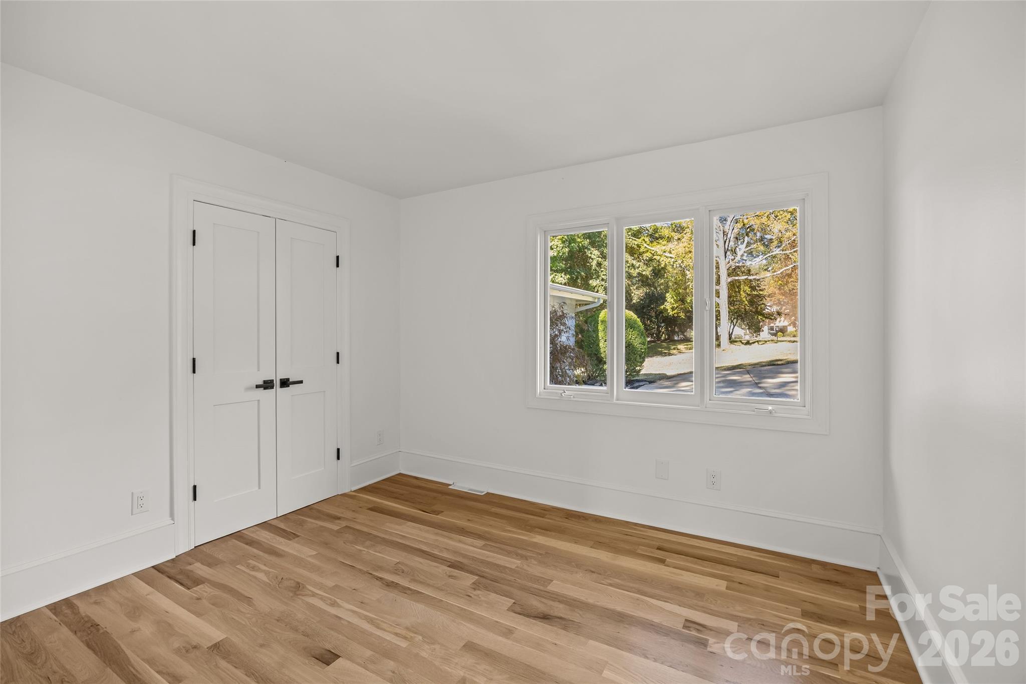 Single Family Residence at 7111 Hopeton Road, Charlotte, photo 29 of 38