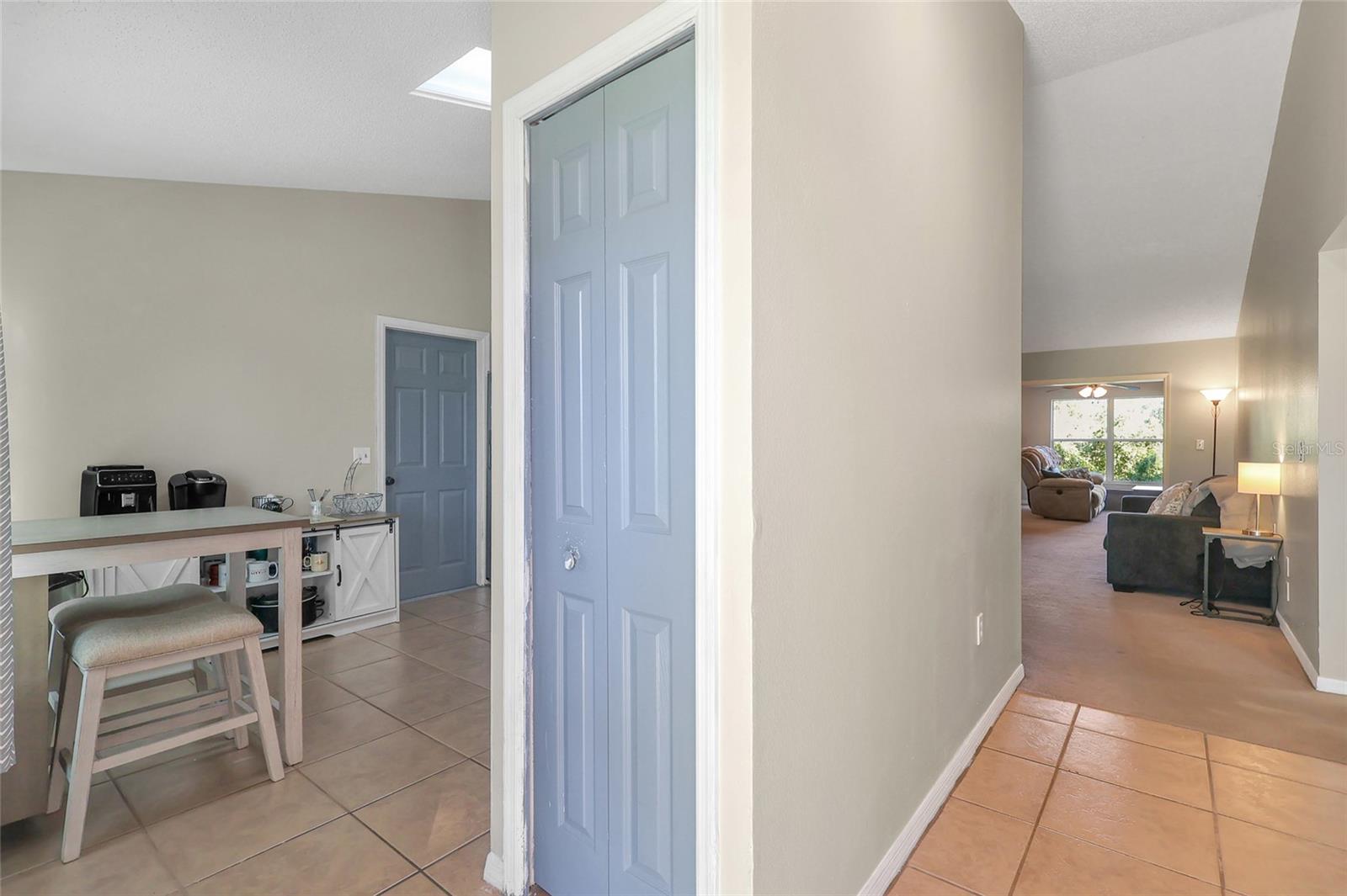 Single Family Residence at 416 PINE LAKE VIEW DRIVE, DAVENPORT, photo 2 of 15