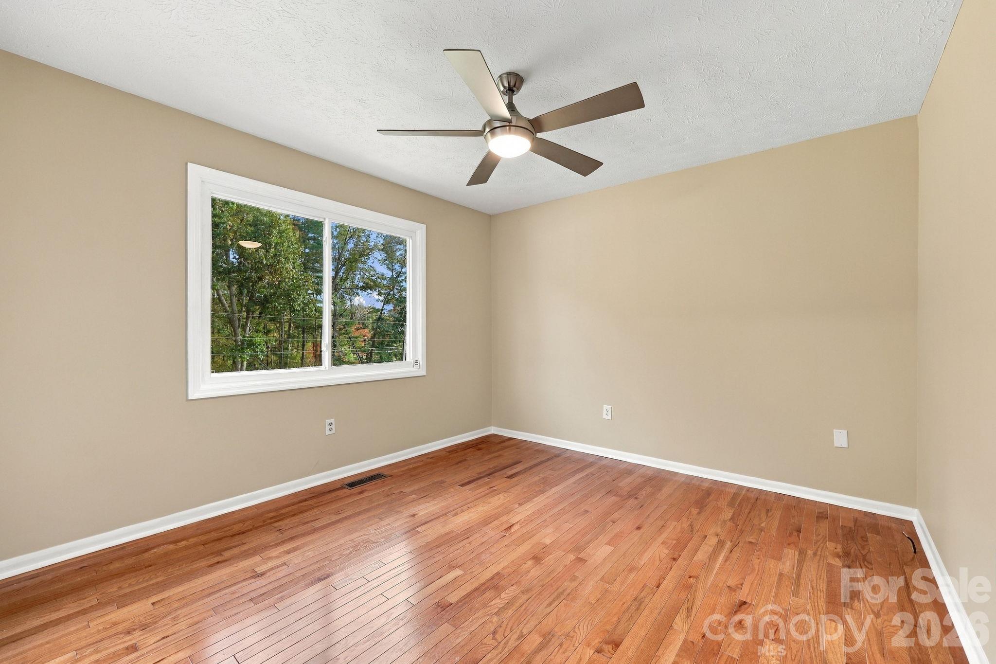 Guest Bedroom - 208 Ball Gap Road, Arden
