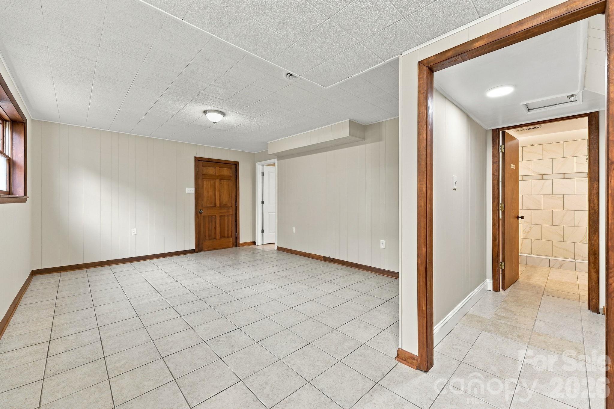 Family Room - 208 Ball Gap Road, Arden