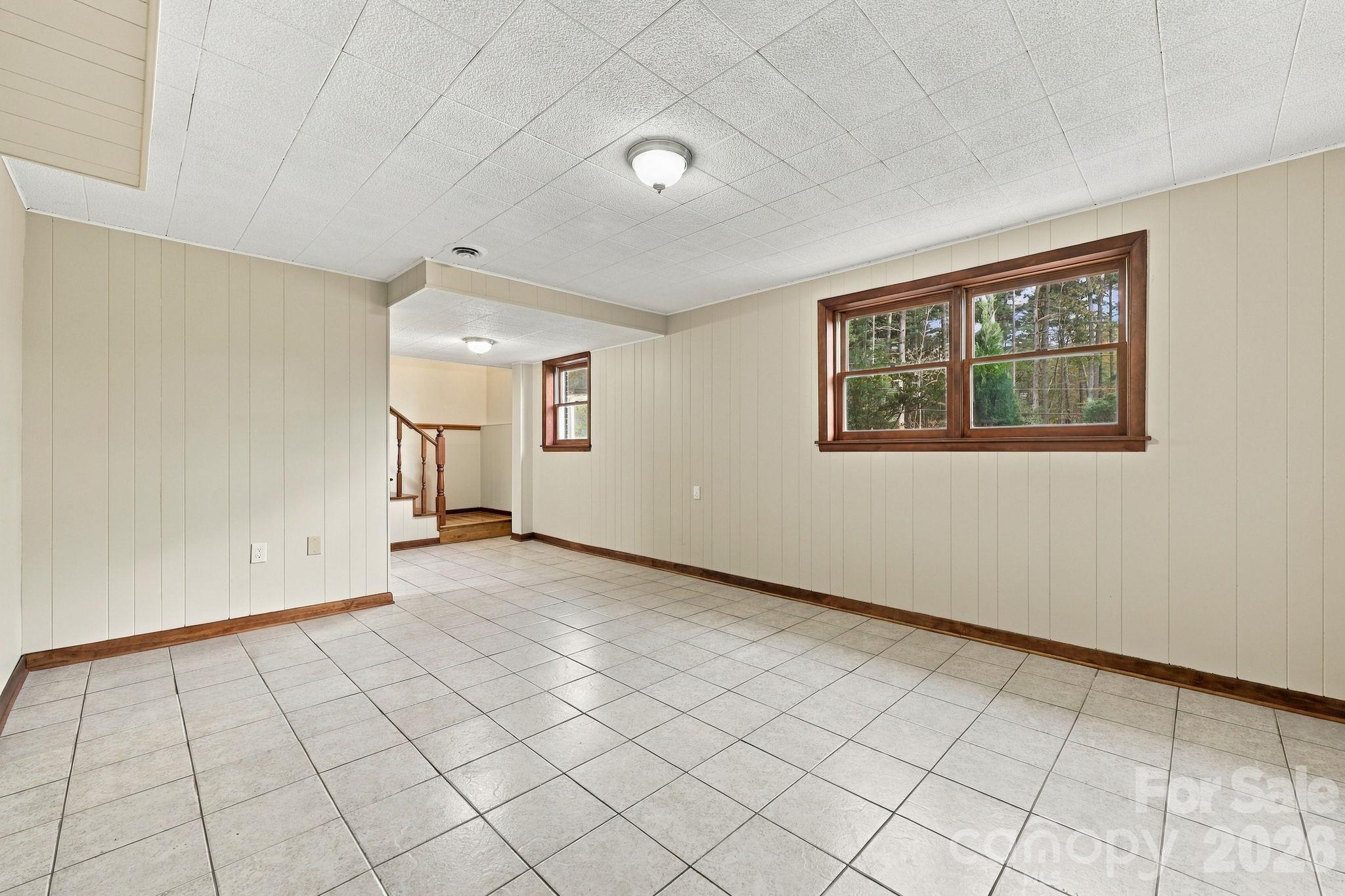 Family Room - 208 Ball Gap Road, Arden
