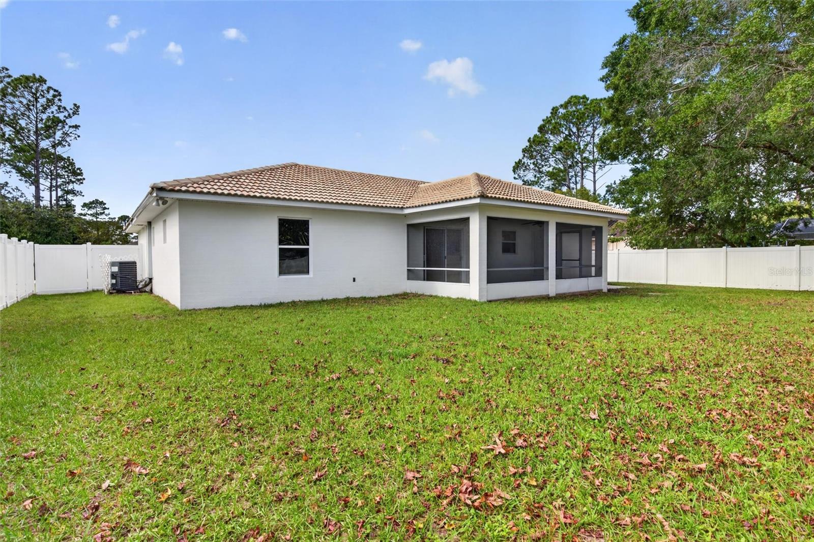Single Family Residence at 25 POTTERS LN, PALM COAST, photo 43 of 63