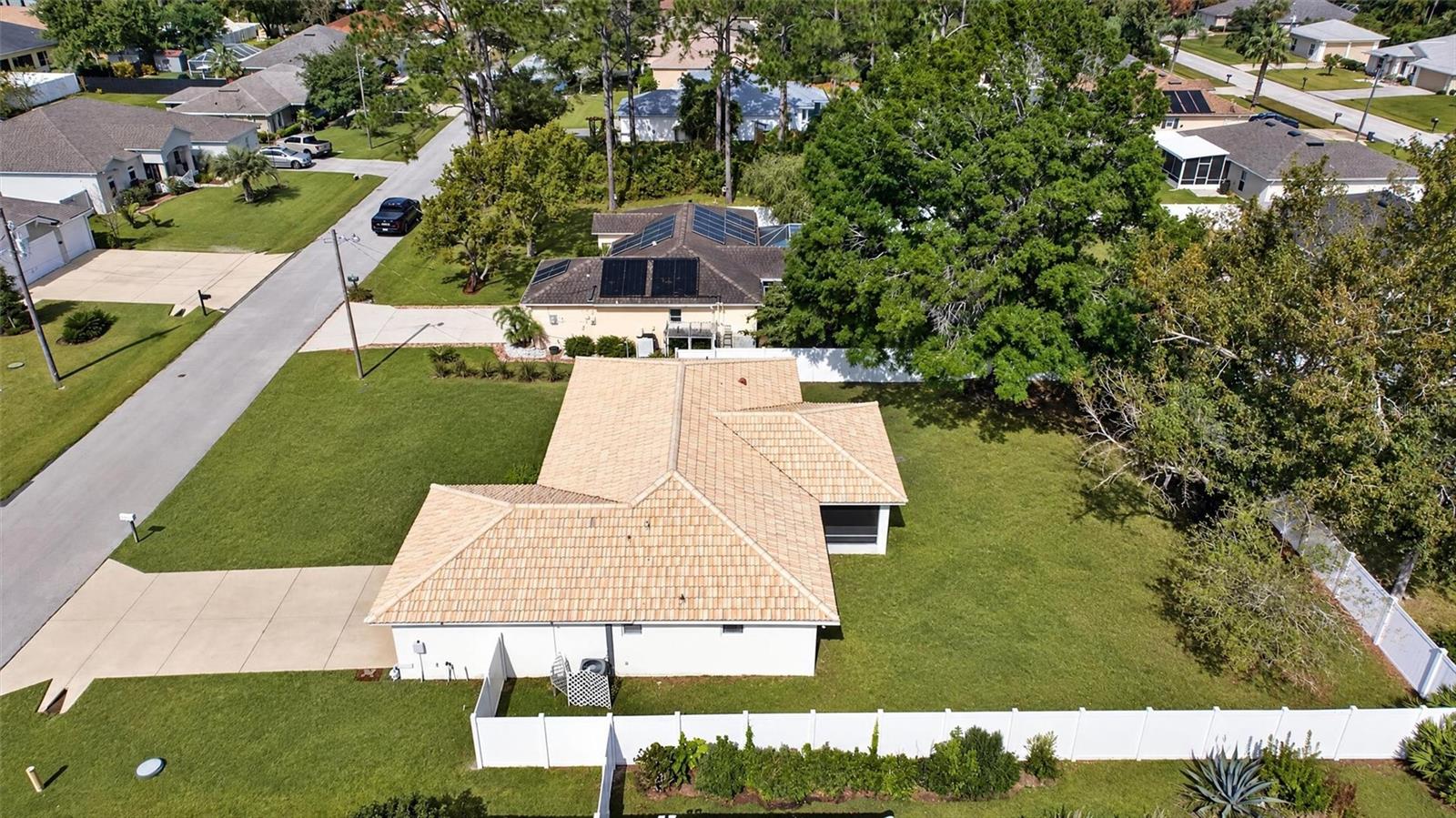 Single Family Residence at 25 POTTERS LN, PALM COAST, photo 2 of 63