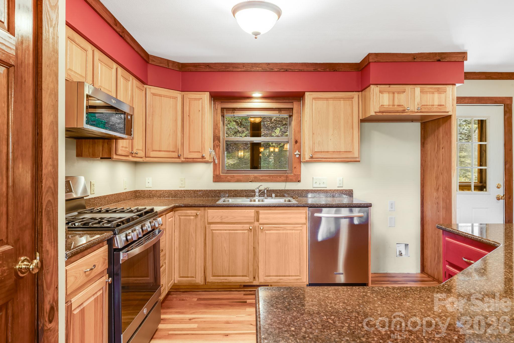 Kitchen - 92 Longridge Lane, Waynesville