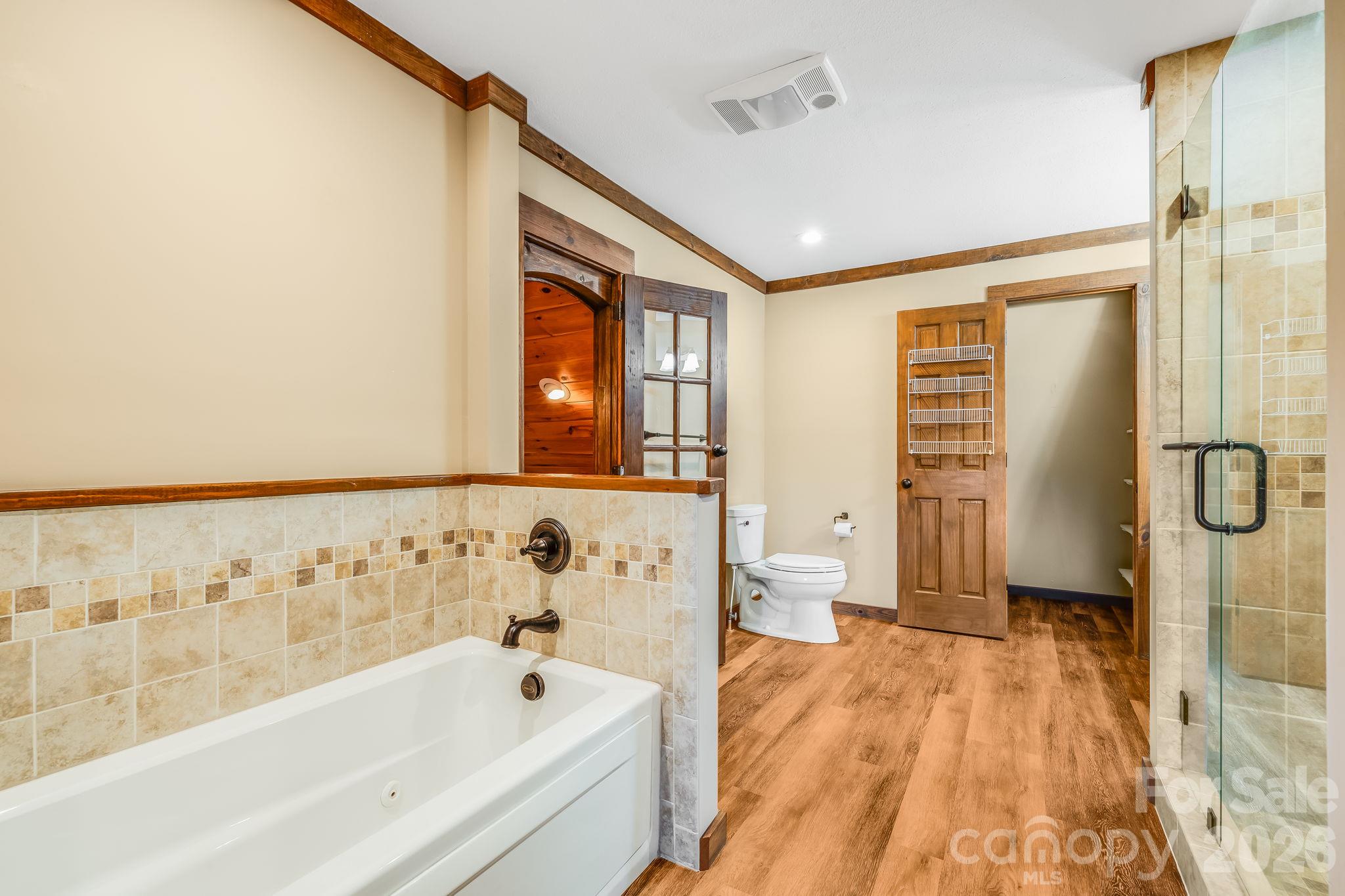 Updated Primary Bathroom - 92 Longridge Lane, Waynesville