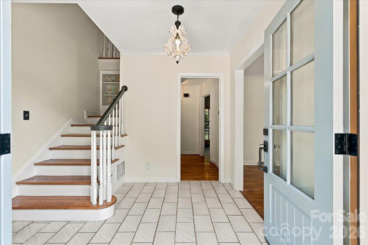 Single Family Residence at 1312 Redcoat Drive, Charlotte, photo 12 of 45