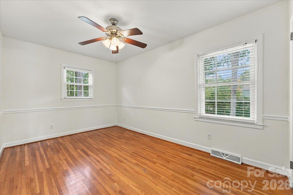 Single Family Residence at 1312 Redcoat Drive, Charlotte, photo 20 of 45
