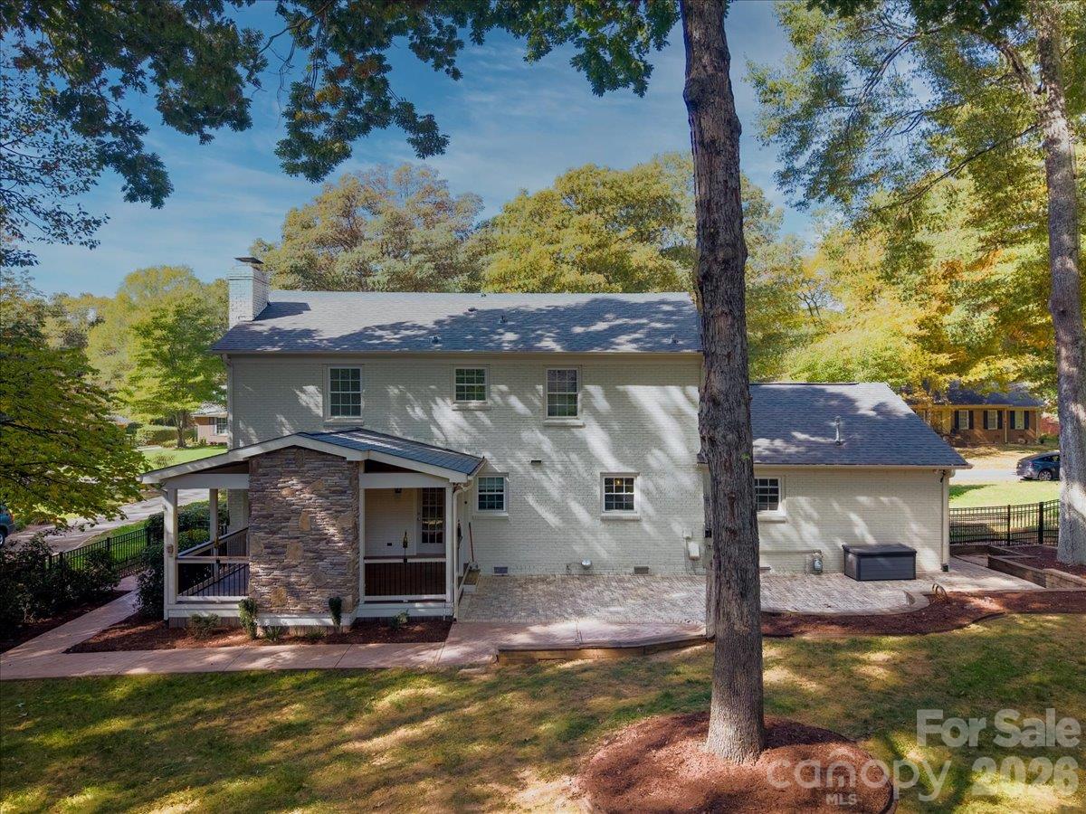 Single Family Residence at 1312 Redcoat Drive, Charlotte, photo 30 of 45
