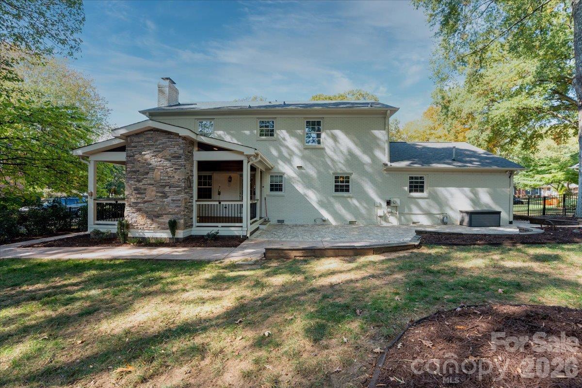 Single Family Residence at 1312 Redcoat Drive, Charlotte, photo 32 of 45