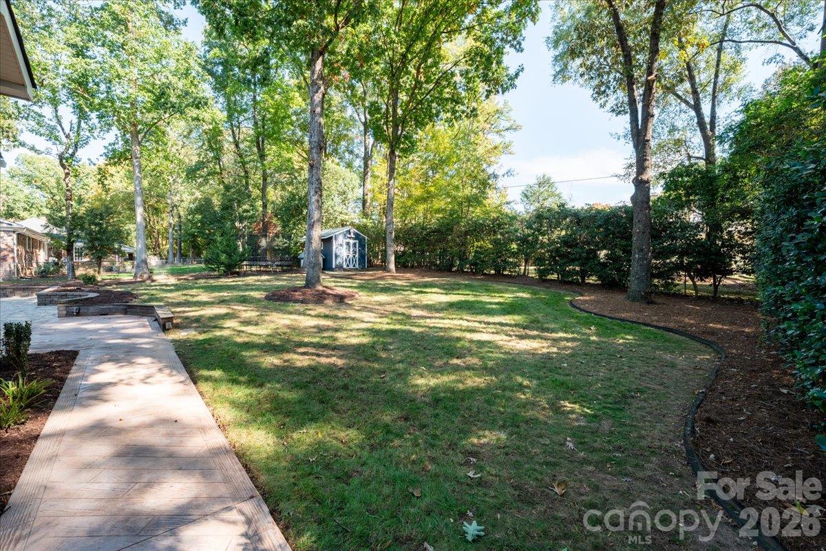 Single Family Residence at 1312 Redcoat Drive, Charlotte, photo 37 of 45